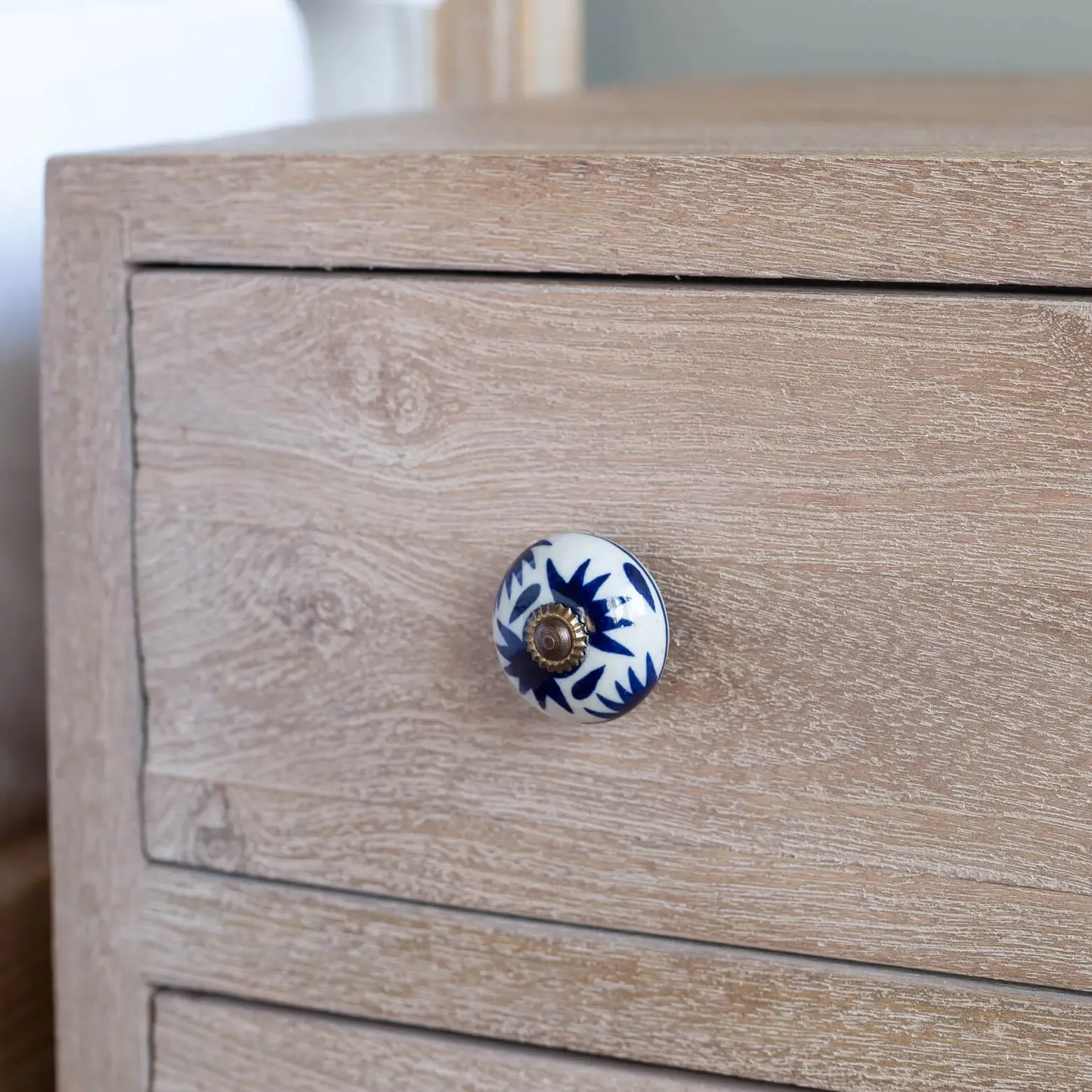Ceramic Star Hand-Painted Knob - Brass