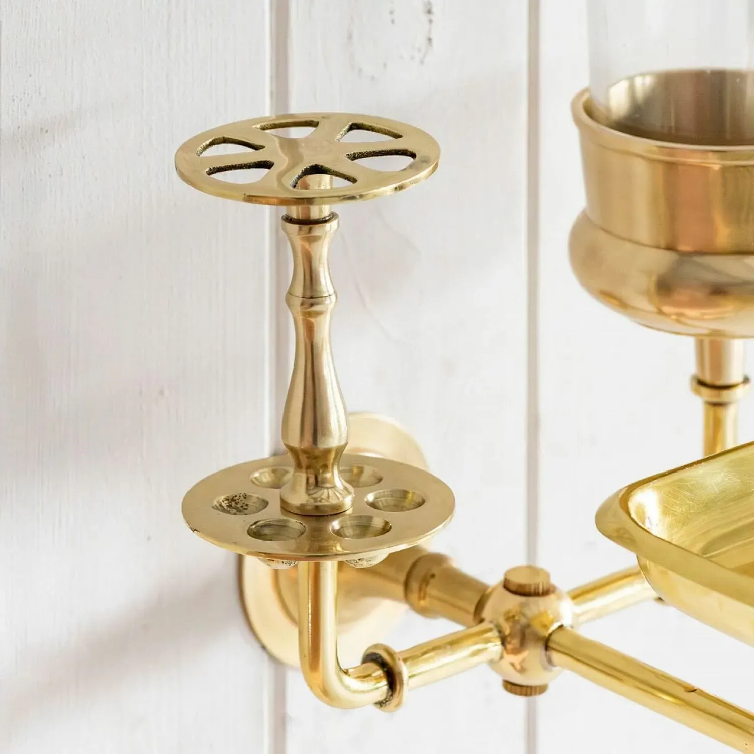 Cleveland Wall-Mounted Bathroom Organiser - Antiqued Gold, Brass