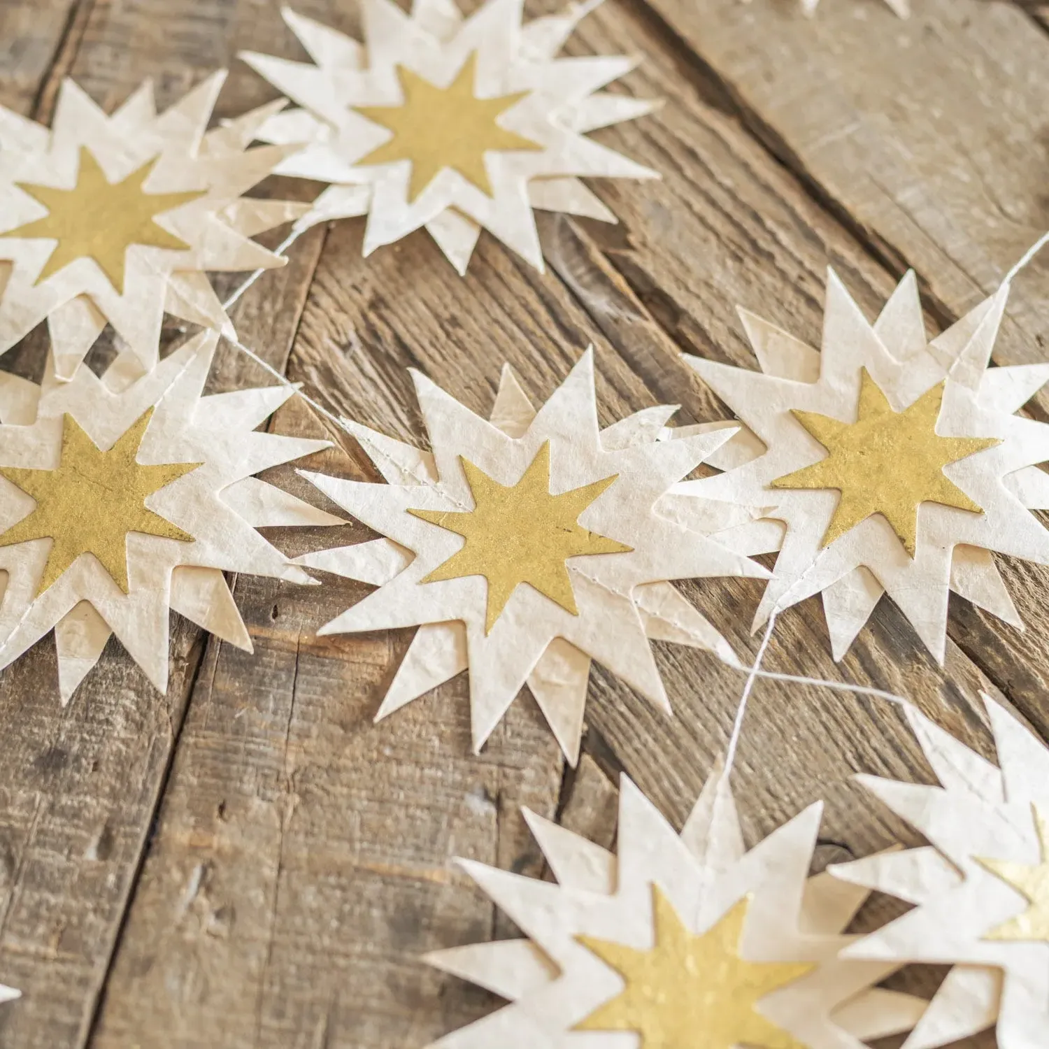 Concertina Christmas Garland - White, Gold