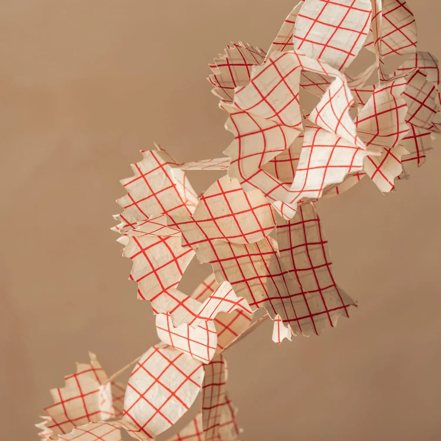 Concertina Christmas Garland - White, Red