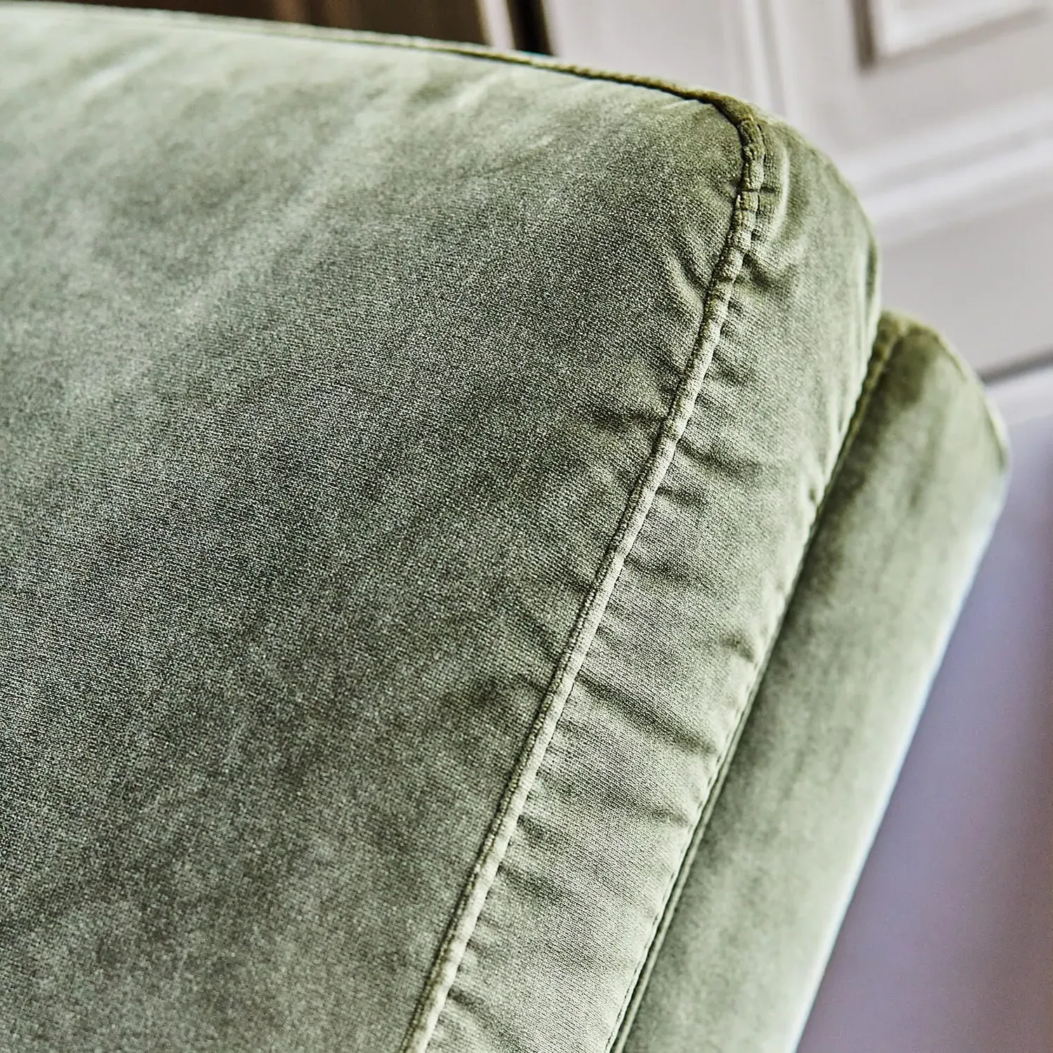 Corinne Chaise - Green, Velvet