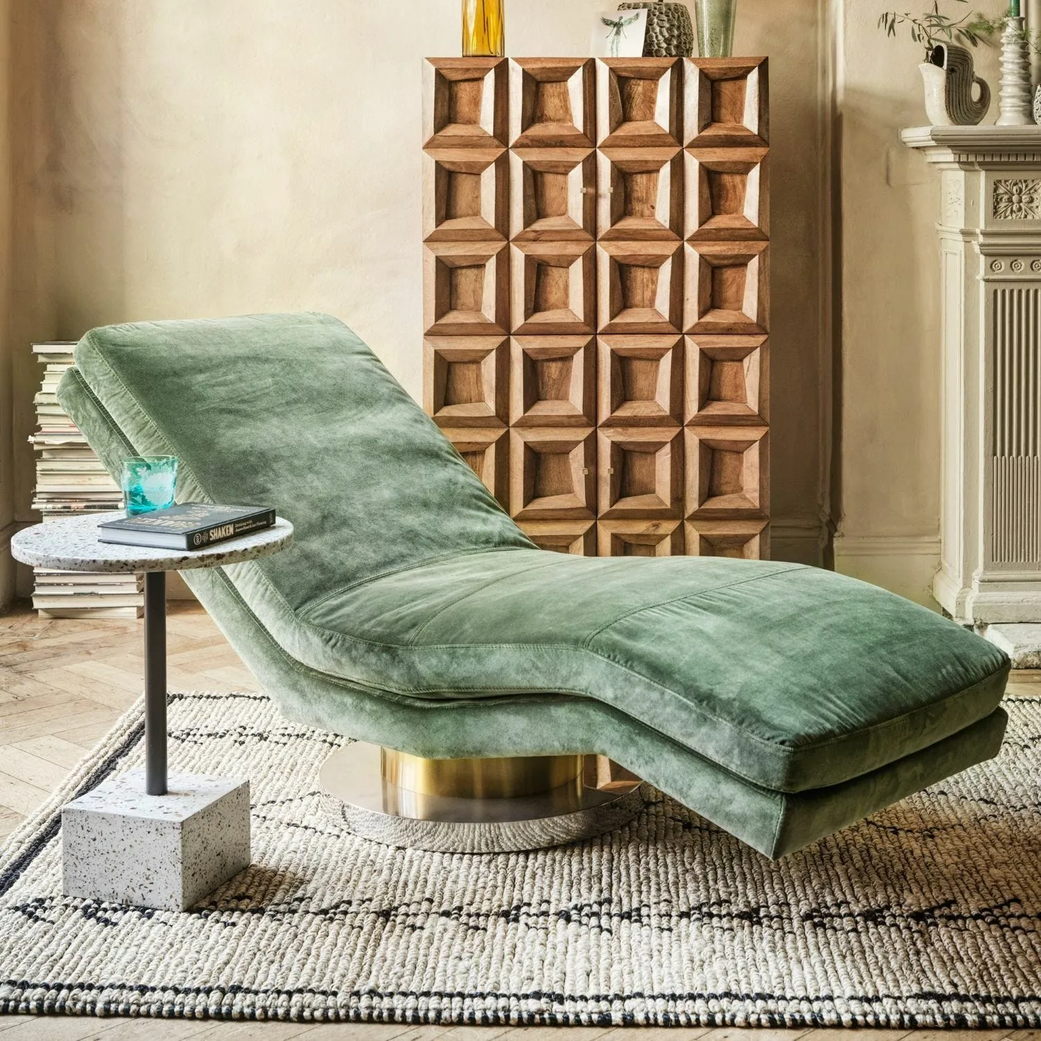 Corinne Chaise - Green, Velvet
