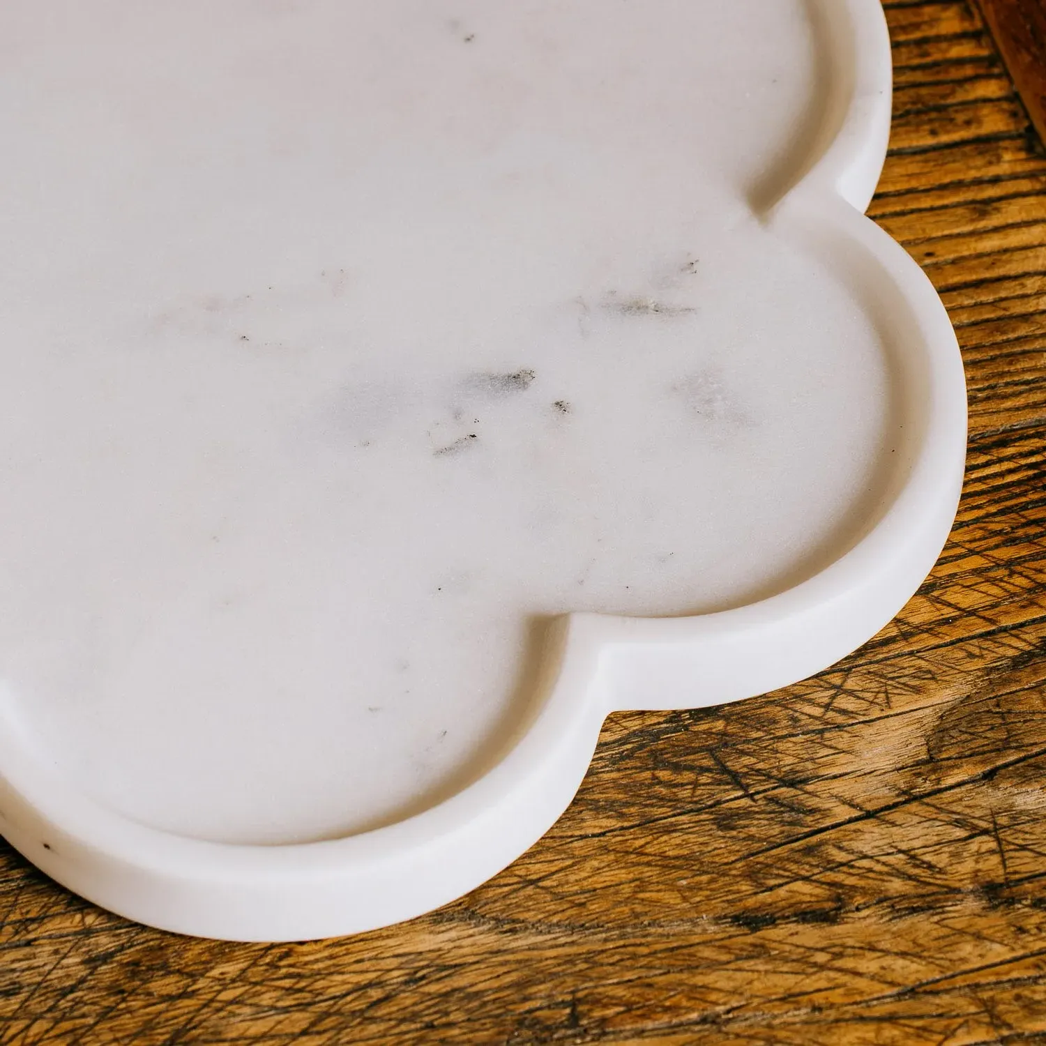 Daisy Trinket Tray - White, Marble