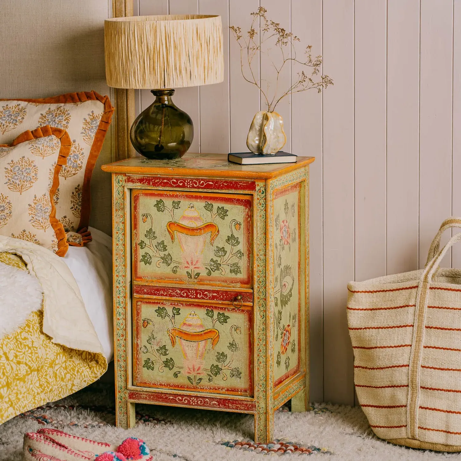 Dajie Painted Bedside Table - Green, Mango Wood image