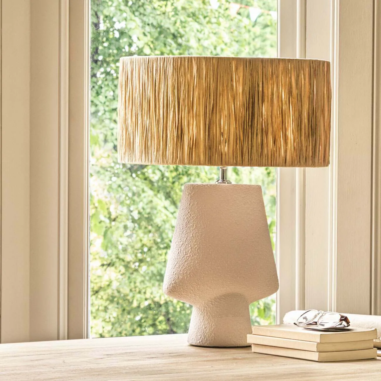 Dawson Ceramic Lamp - White image