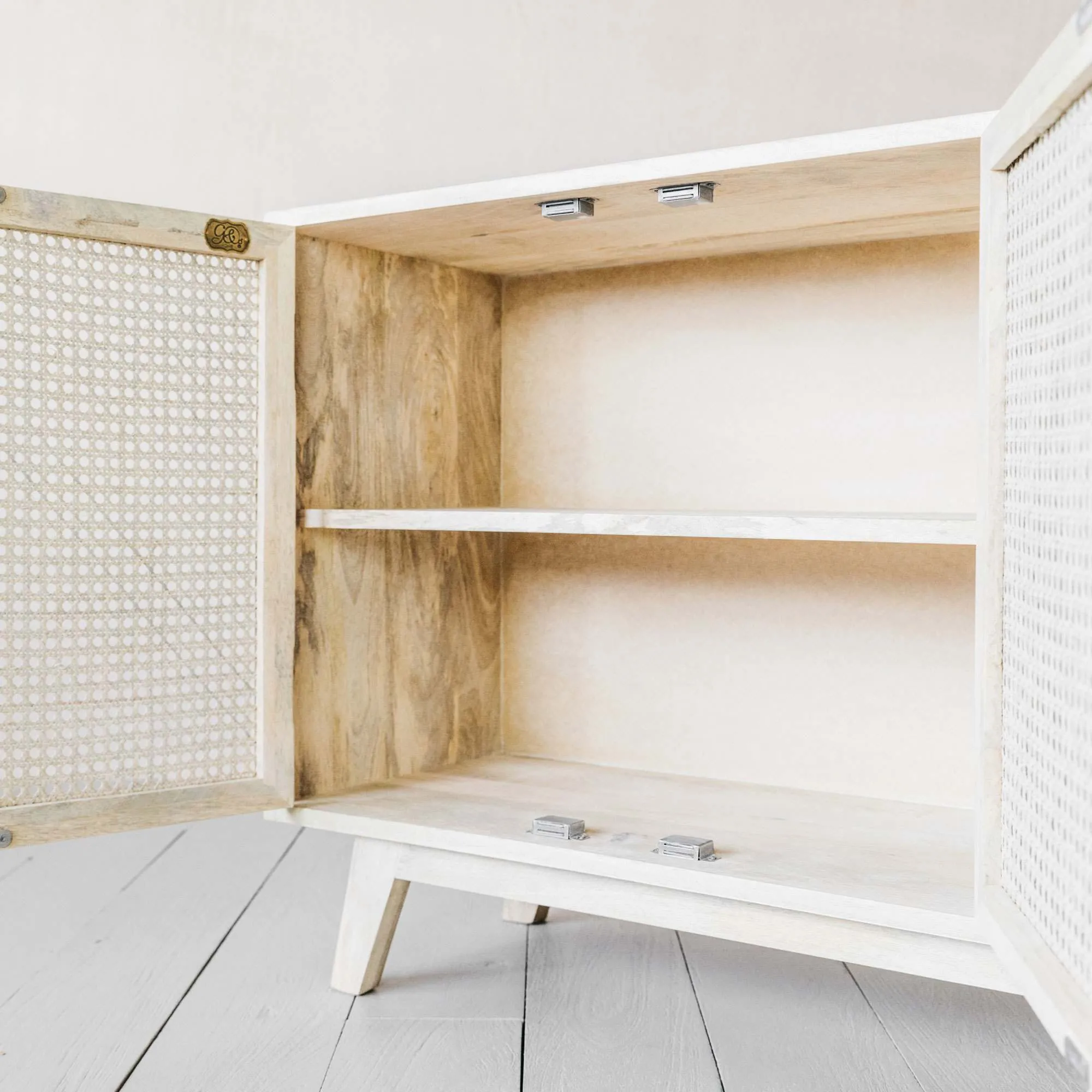 Esben Four Door Sideboard - White, Mango Wood