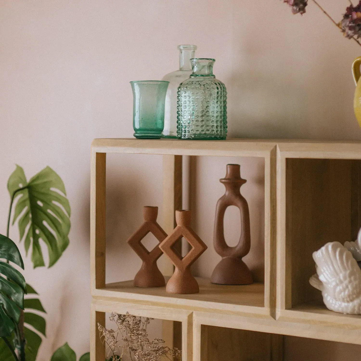 Evander Shelving Unit - Mango Wood