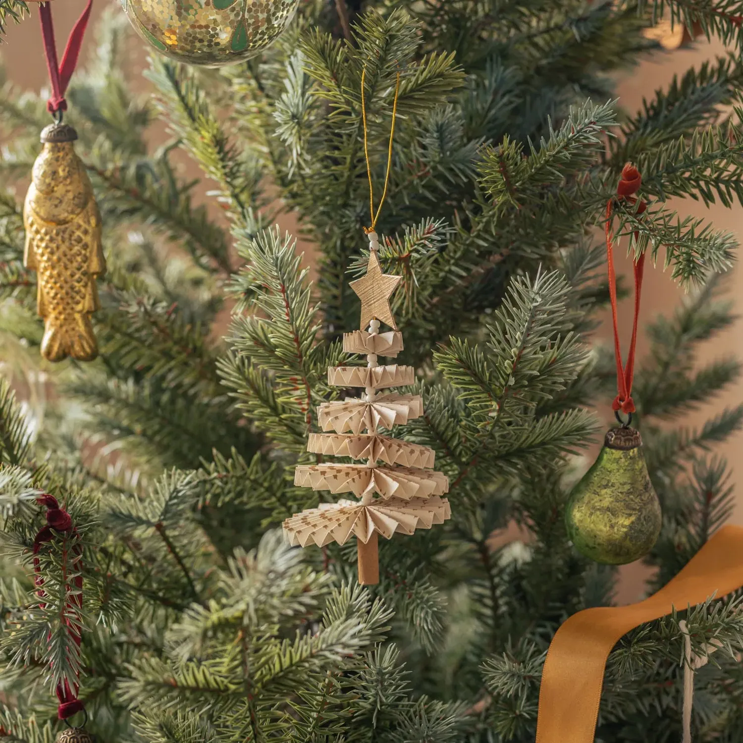 Fanned Christmas Tree Decoration - White & Gold, Paper