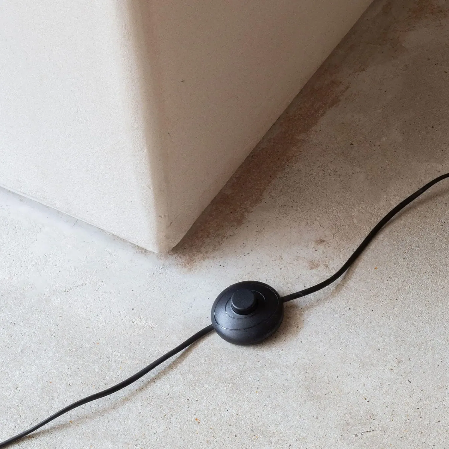 Farly Wood Floor Lamp with Shade - Black, Mango Wood