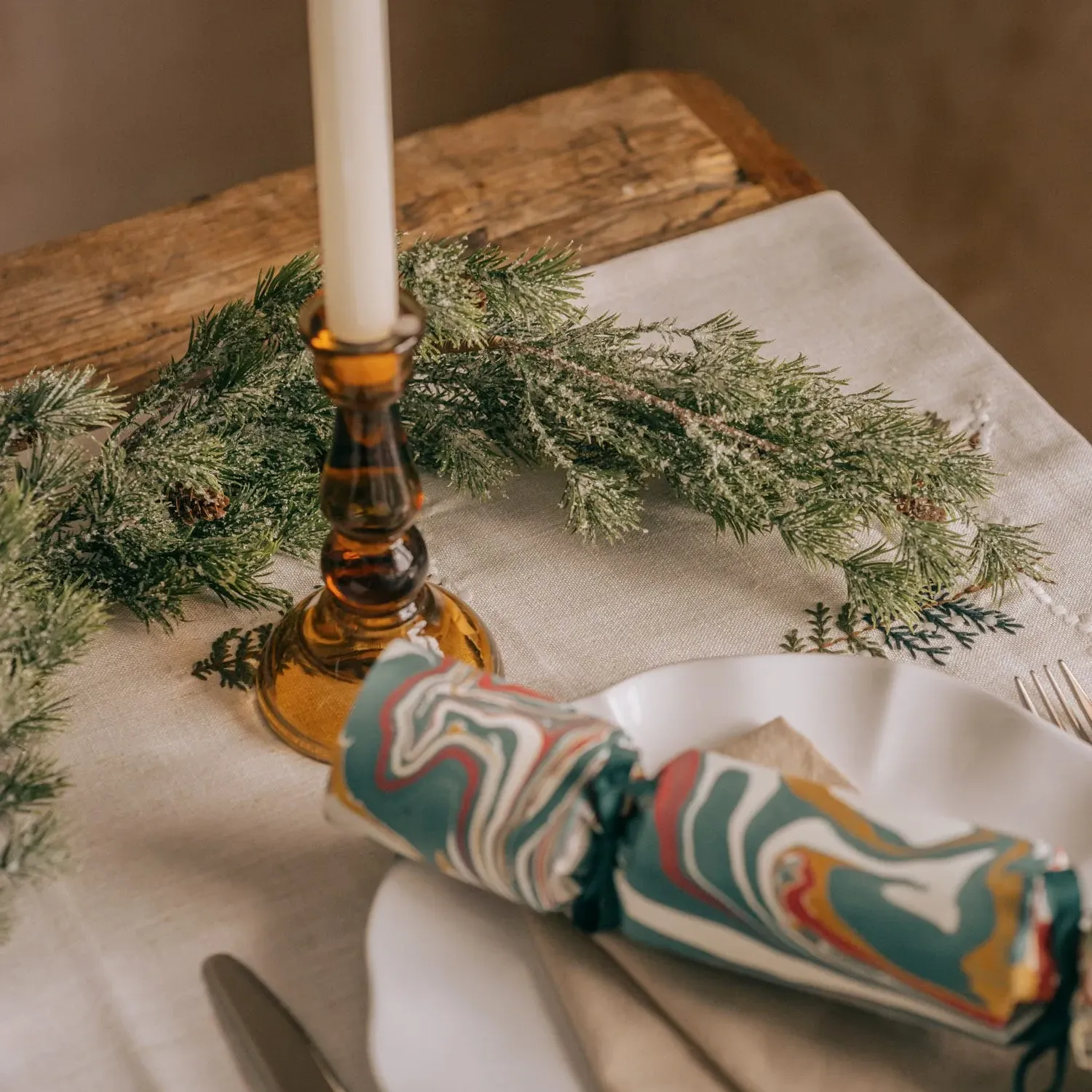 Frosted Mini Pinecone Christmas Garland - Acrylic