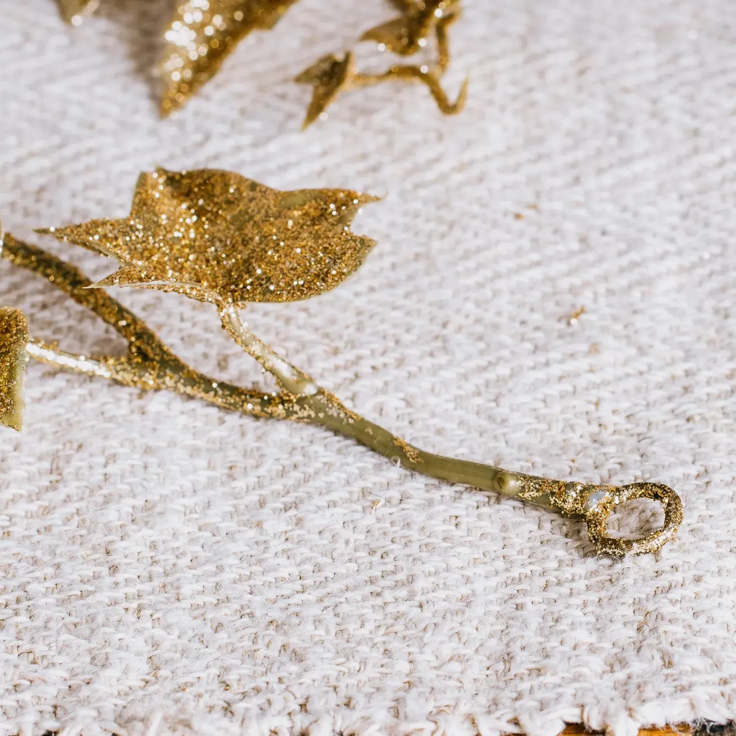Glitter Ivy Garland - Gold