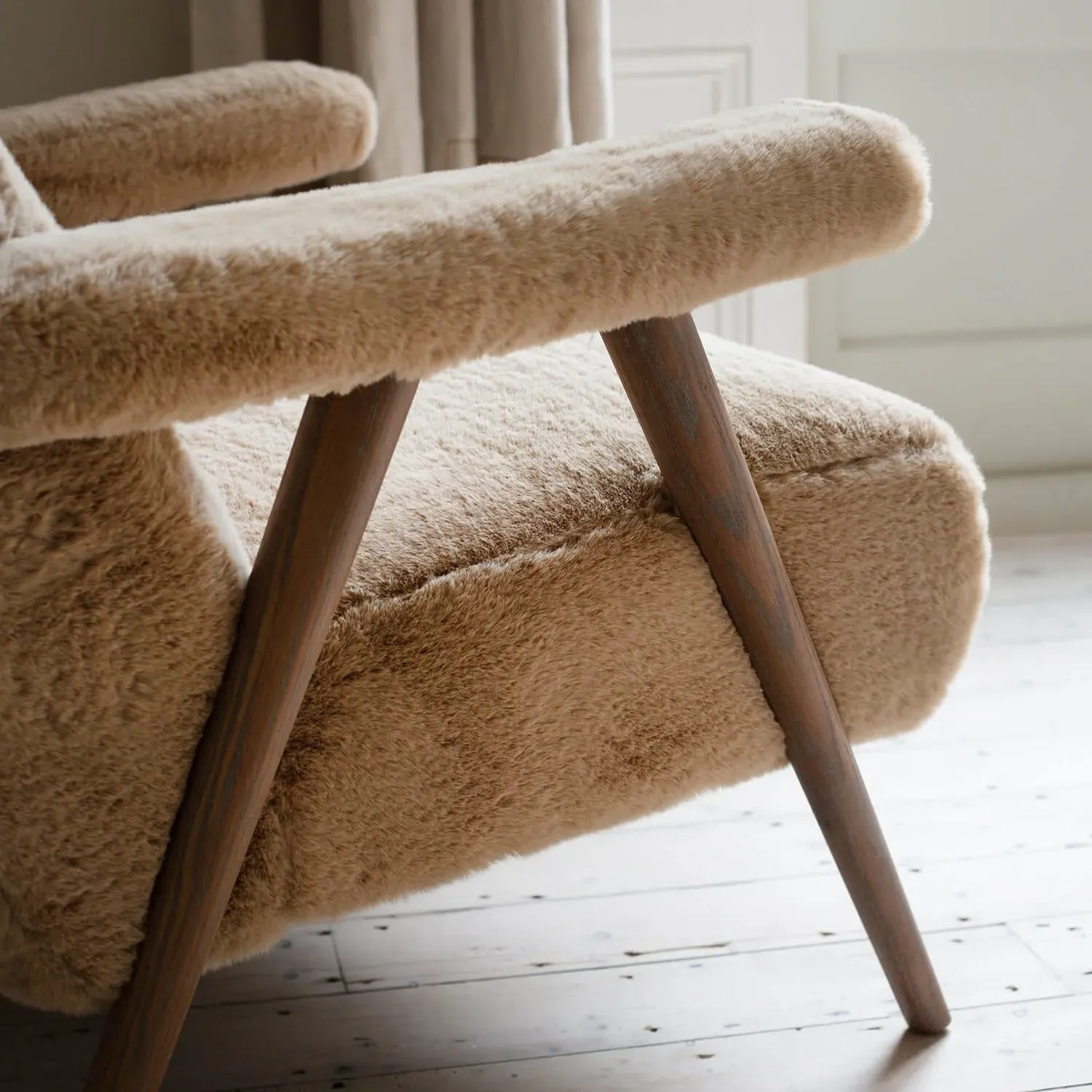 Grayson Faux Sheepskin Chair - Oak