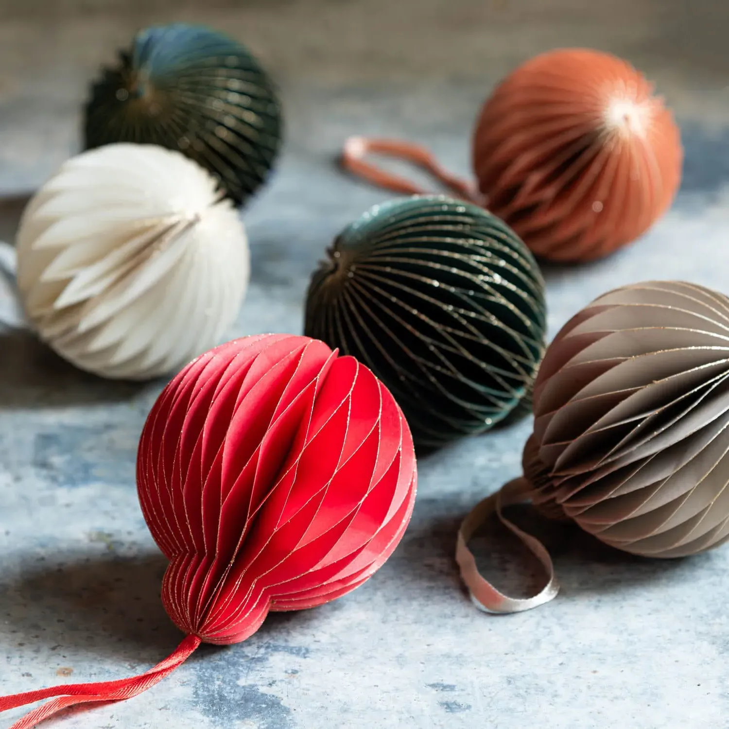 Honeycomb Bauble - Red, Paper