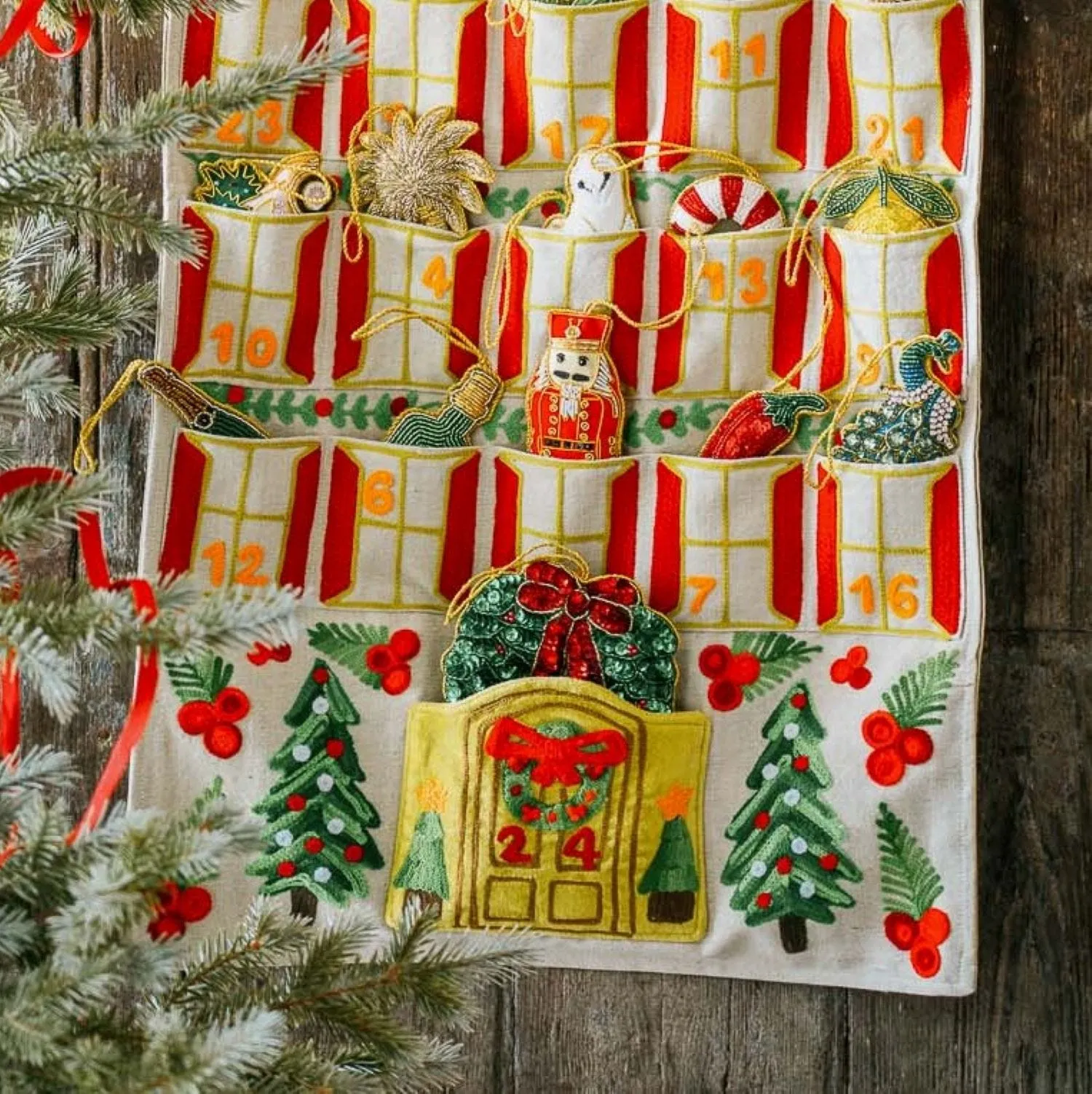 House Advent Calendar with 24 Hanging Decorations - Cotton Canvas