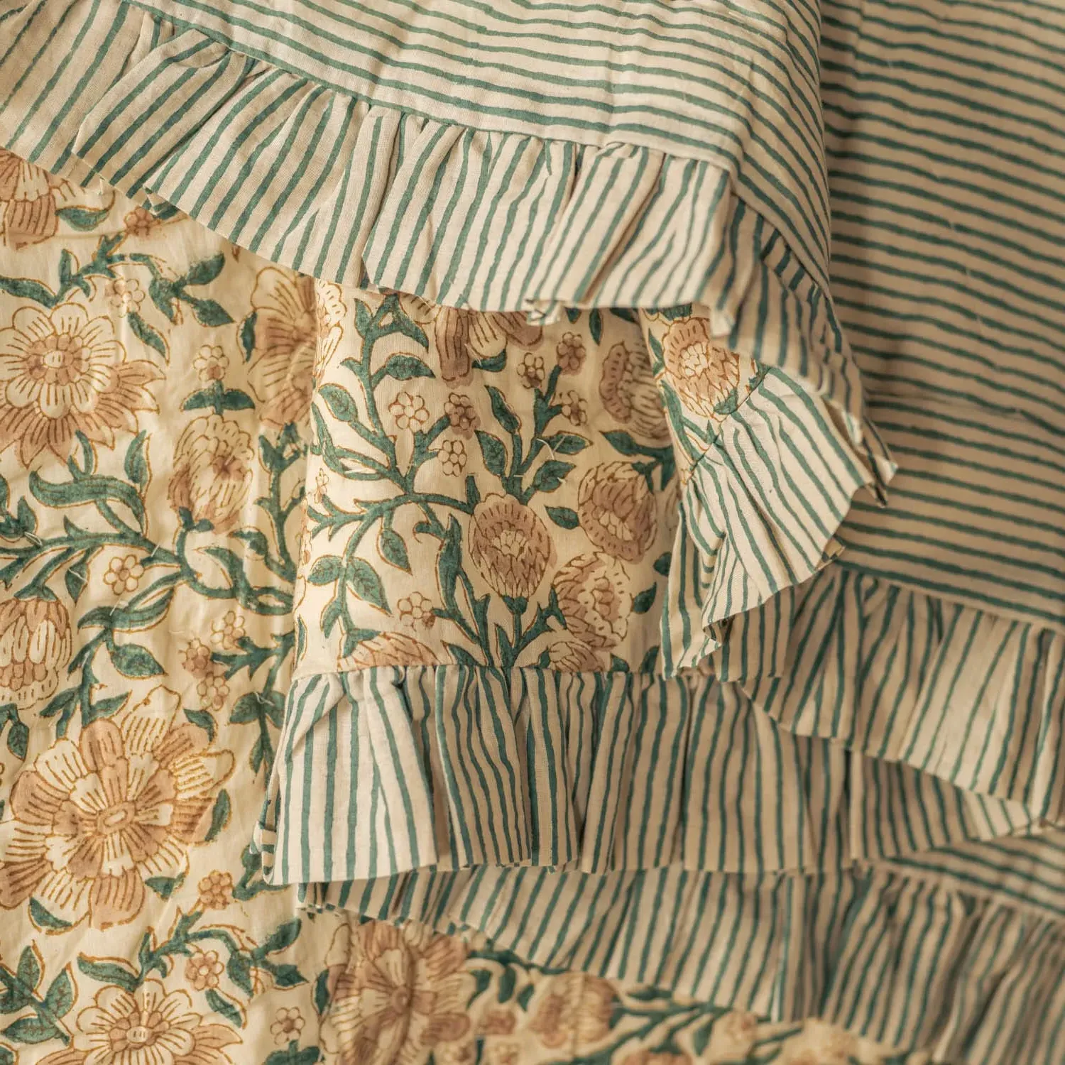 Lilia Block Printed King Size Quilt - Green, Cotton