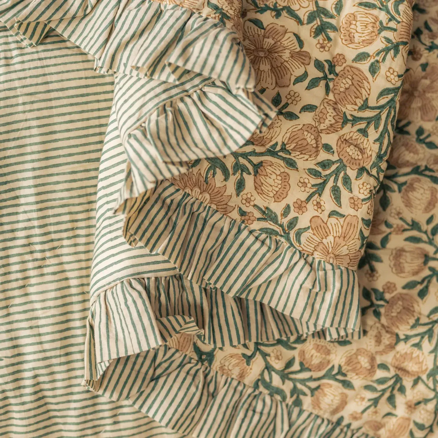 Lilia Block Printed King Size Quilt - Green, Cotton