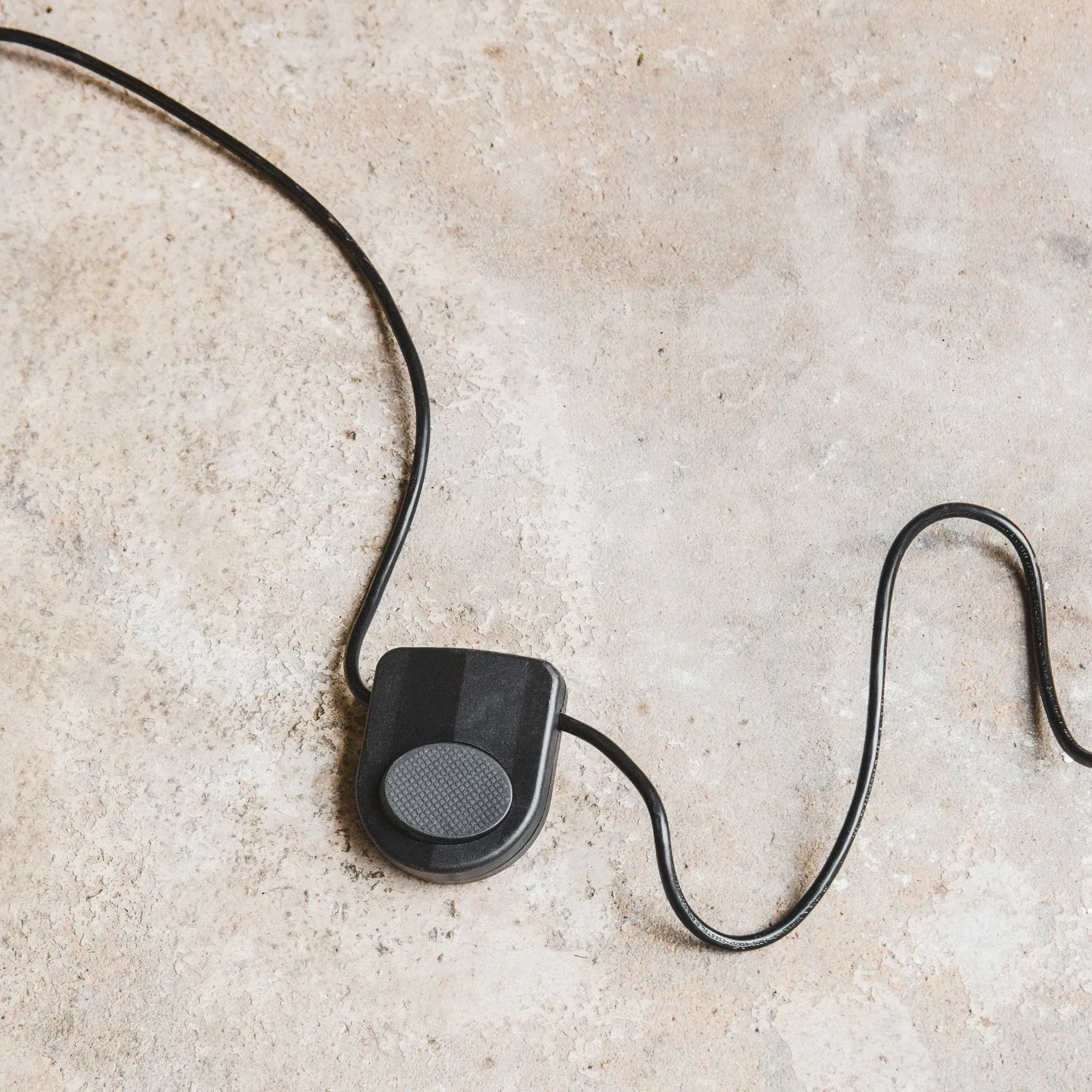 Linear Floor Lamp - Gold, Brass