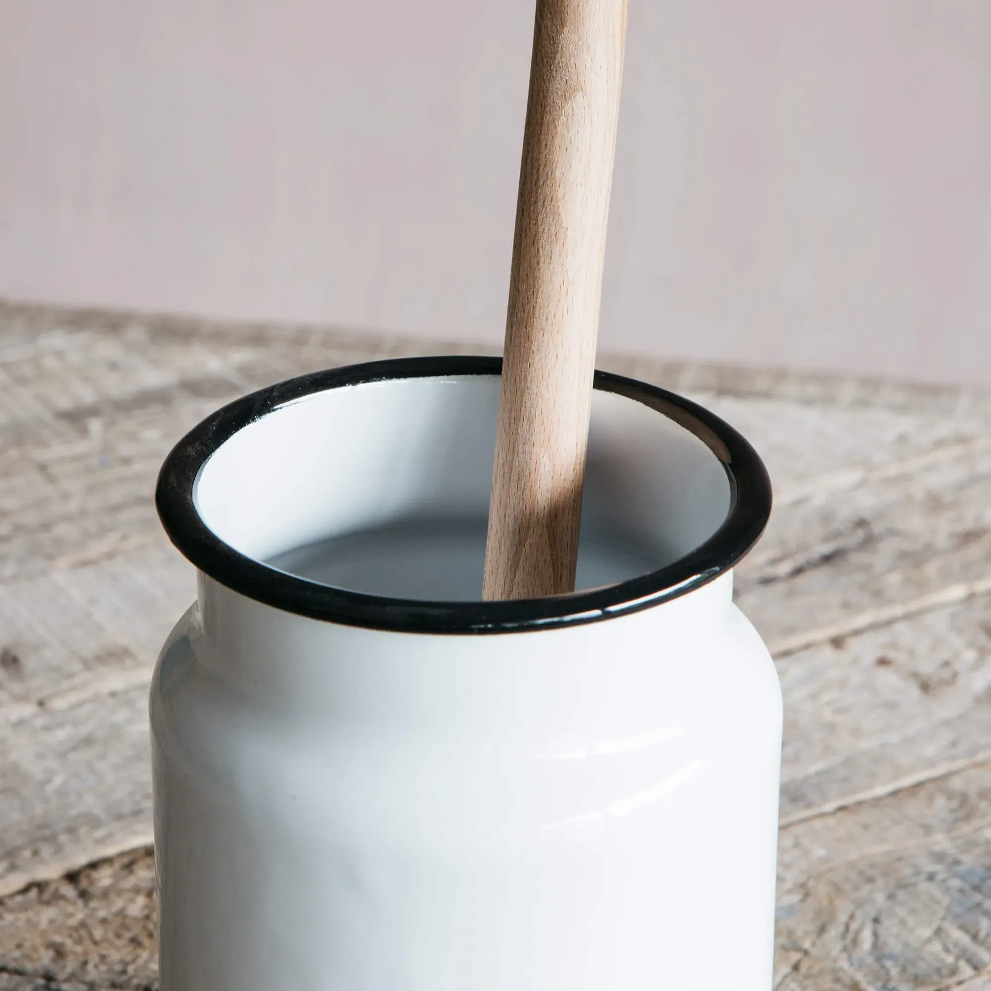 Loo Brush in Enamel Pot - White, Enamel