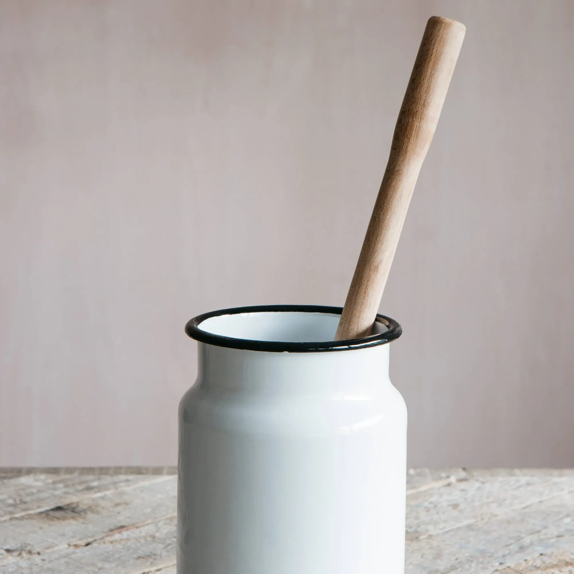 Loo Brush in Enamel Pot - White, Enamel
