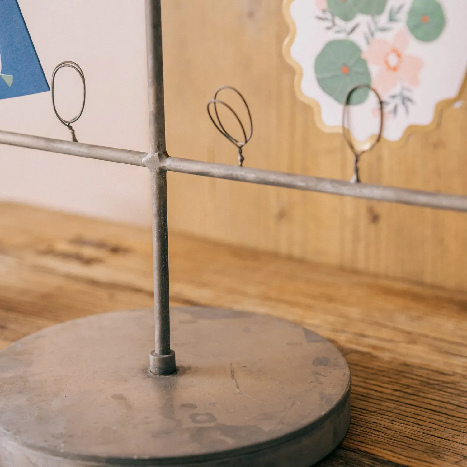 Metal Christmas Tree Card Stand with Star - Gold