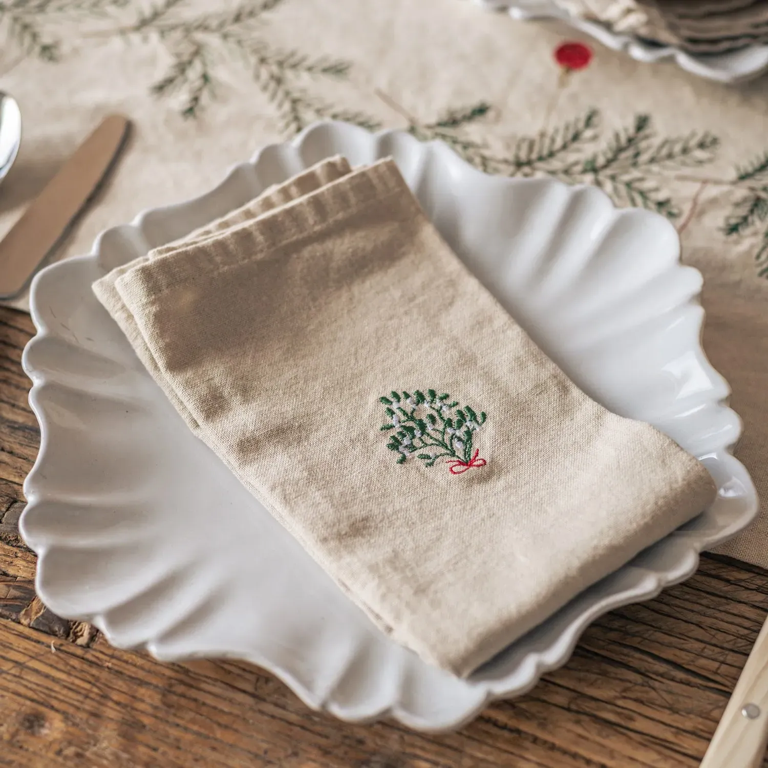Mistletoe Cotton Napkin - Natural