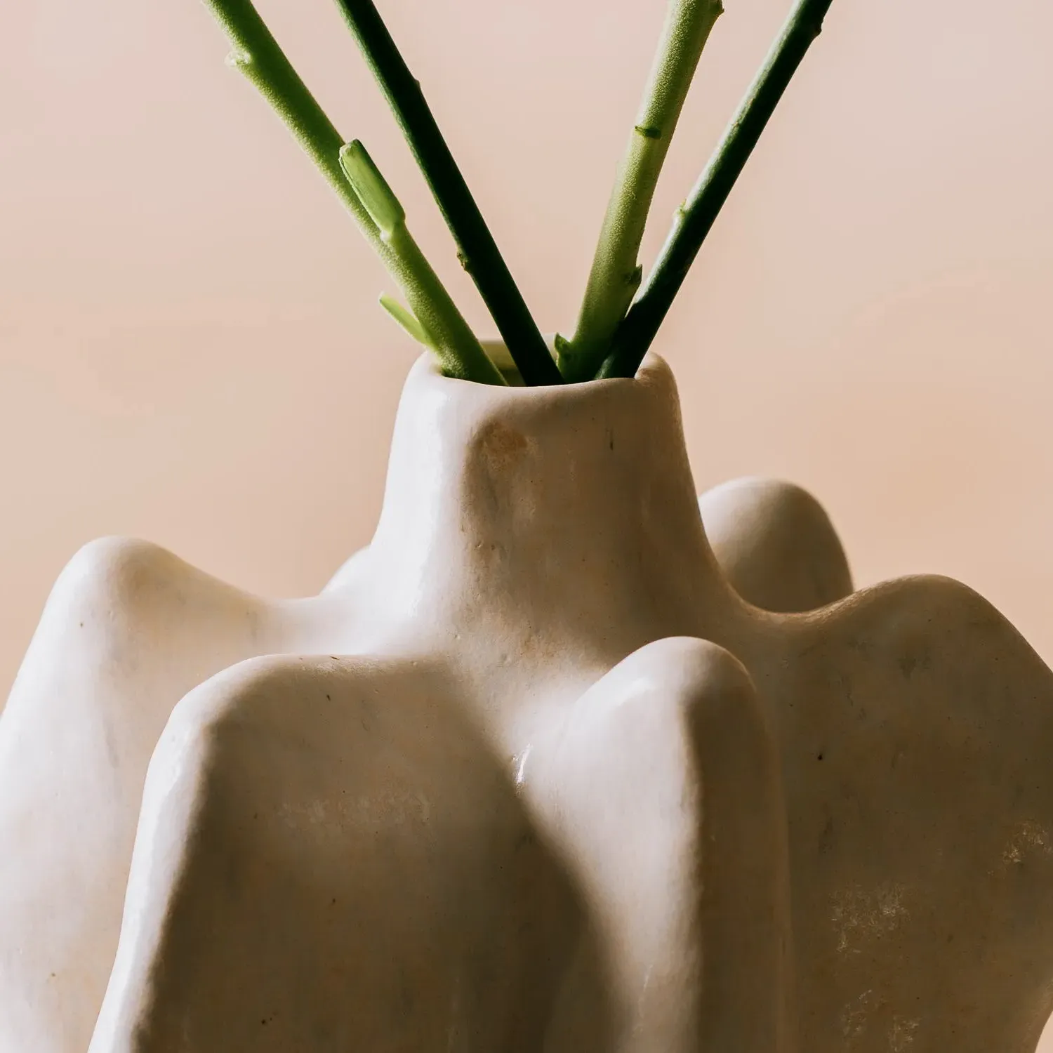 Nami Large Vase - Cream, Ceramic