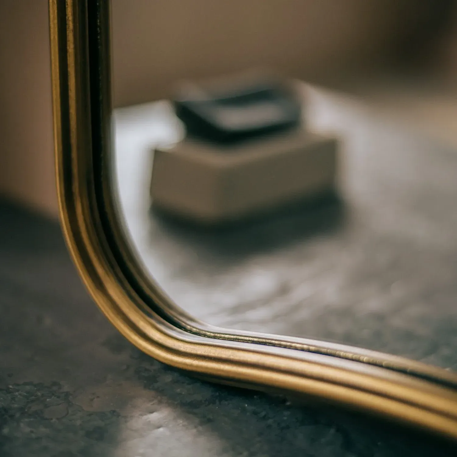 Olly Wall Mirror - Gold