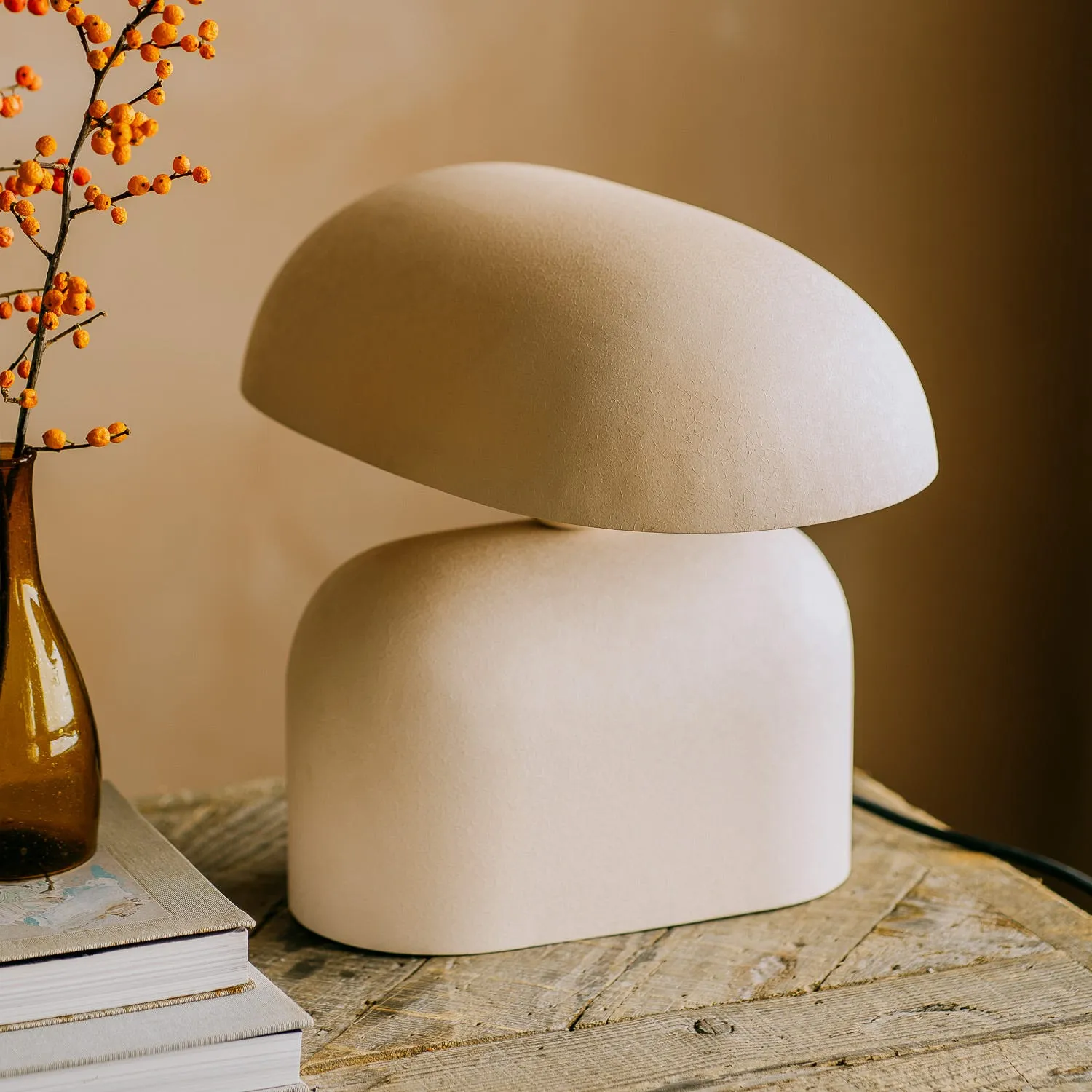 Oval Mushroom Table Lamp - Cream