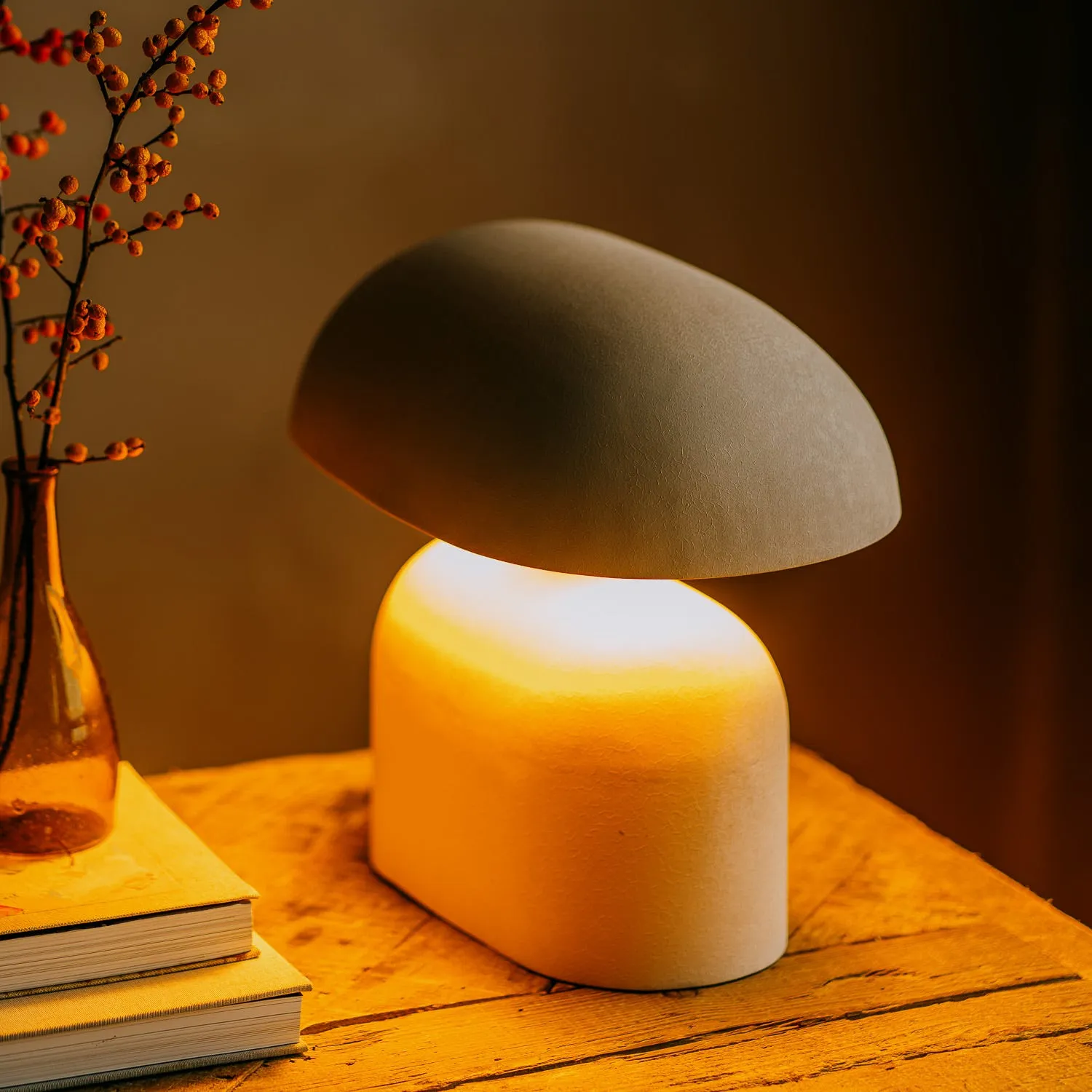 Oval Mushroom Table Lamp - Cream