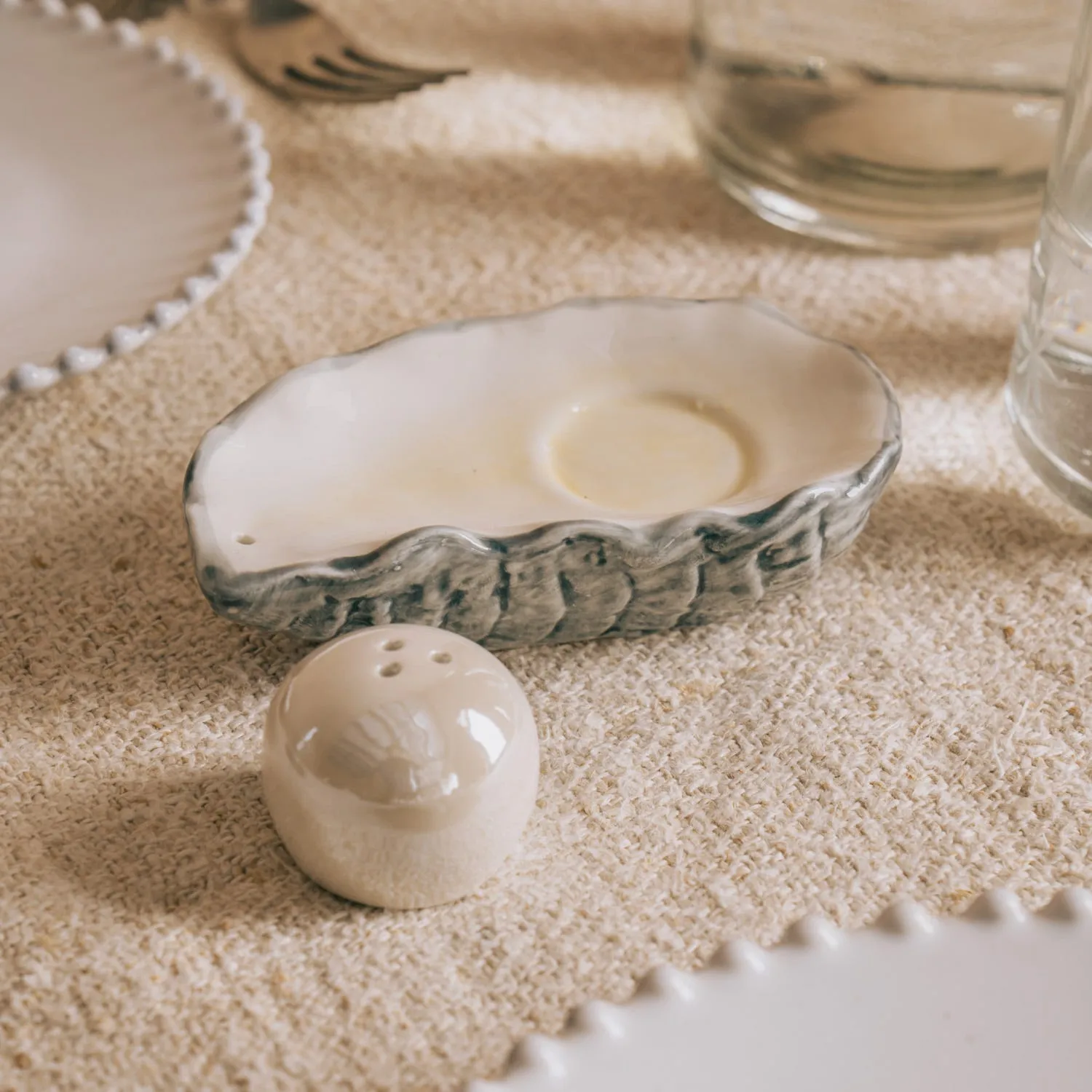 Oyster Salt and Pepper Set - Porcelain