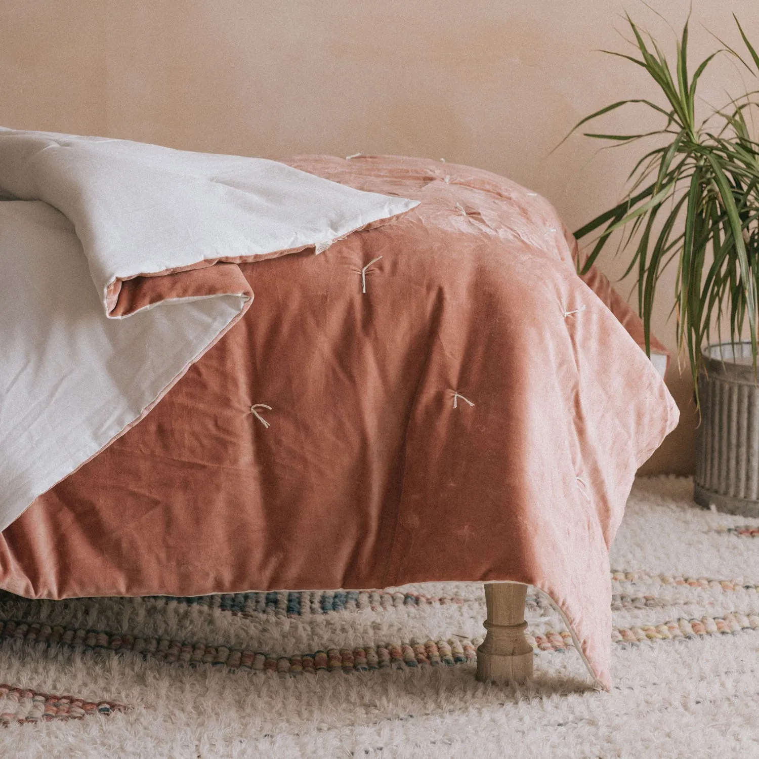 Pebble Super King Size Quilt - Mocha Rose, Cotton Velvet