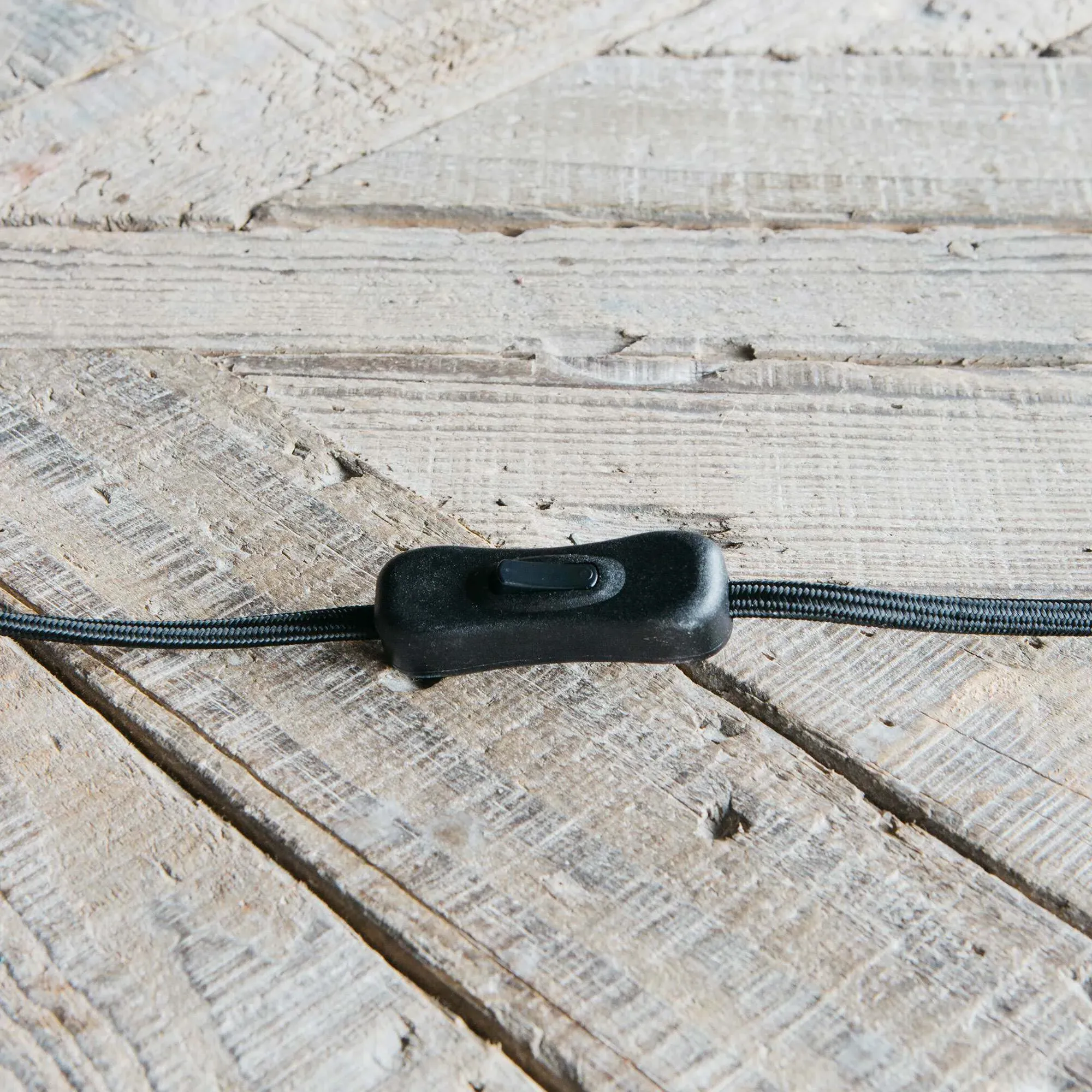 Perry Medium Penguin Lamp - Plastic