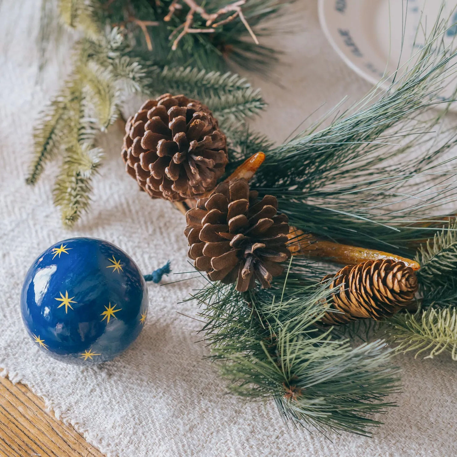 Pine & Pinecones Garland - Green