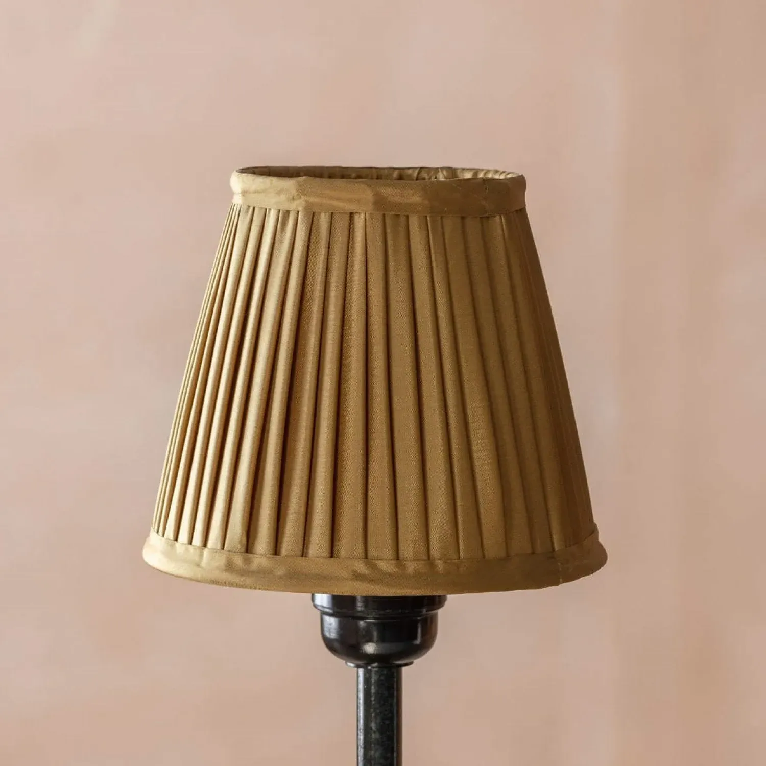 Pleated Lamp Shade - Gold image