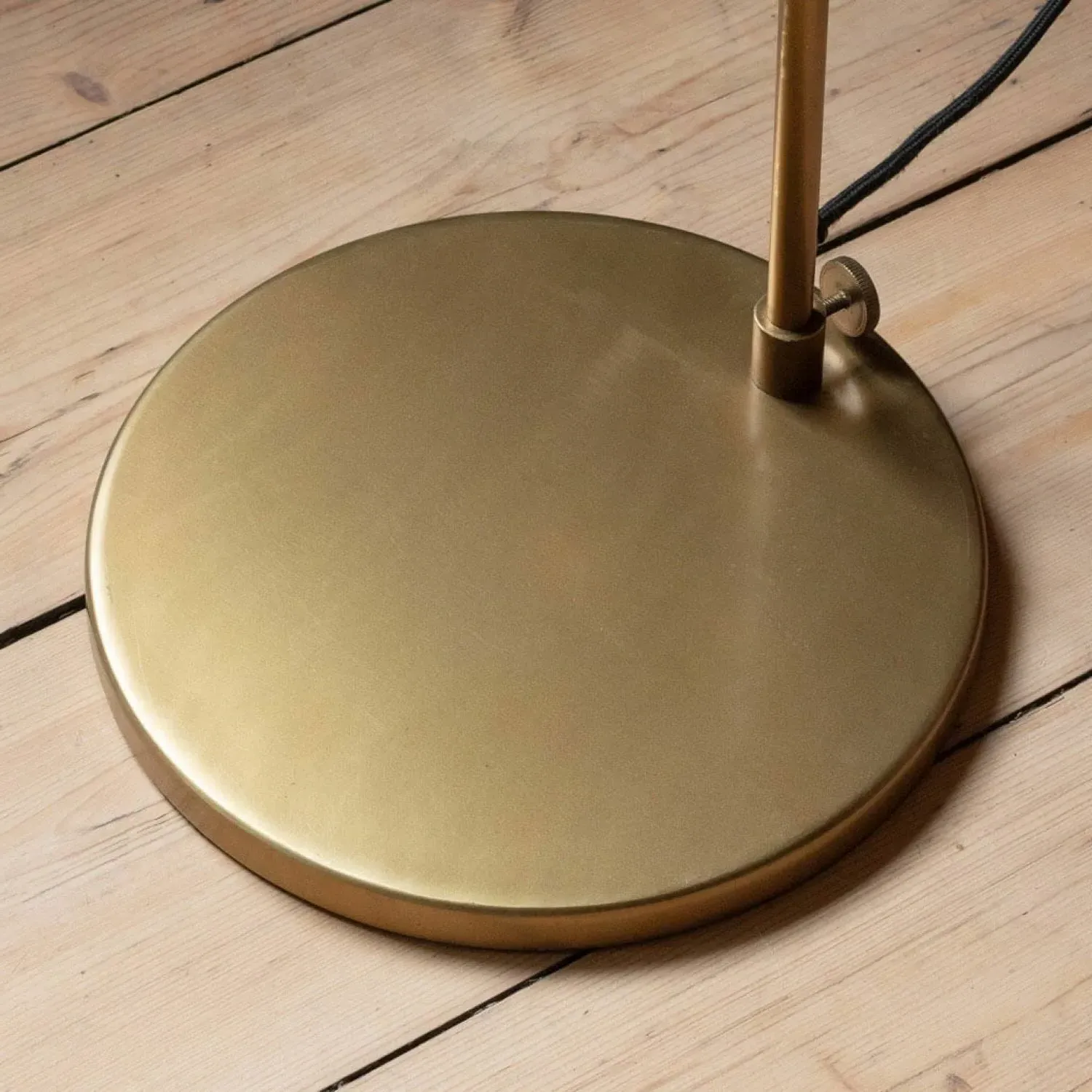 Primrose Floor Lamp - Wicker