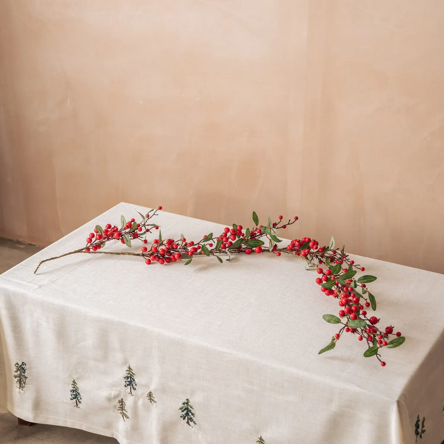 Red Berry & Rosehip Christmas Garland - Red