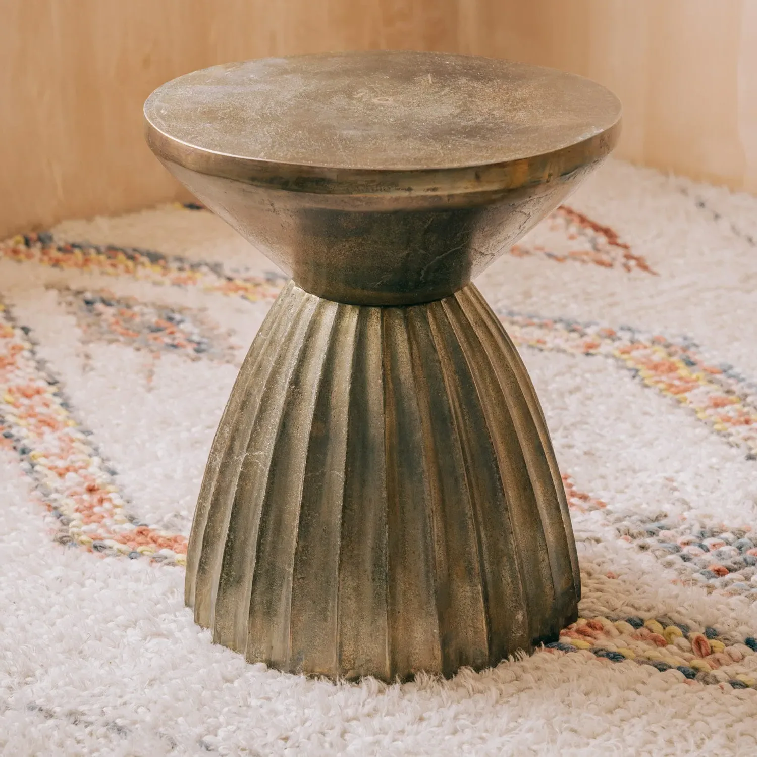 Ribbed Side Table - Aluminium