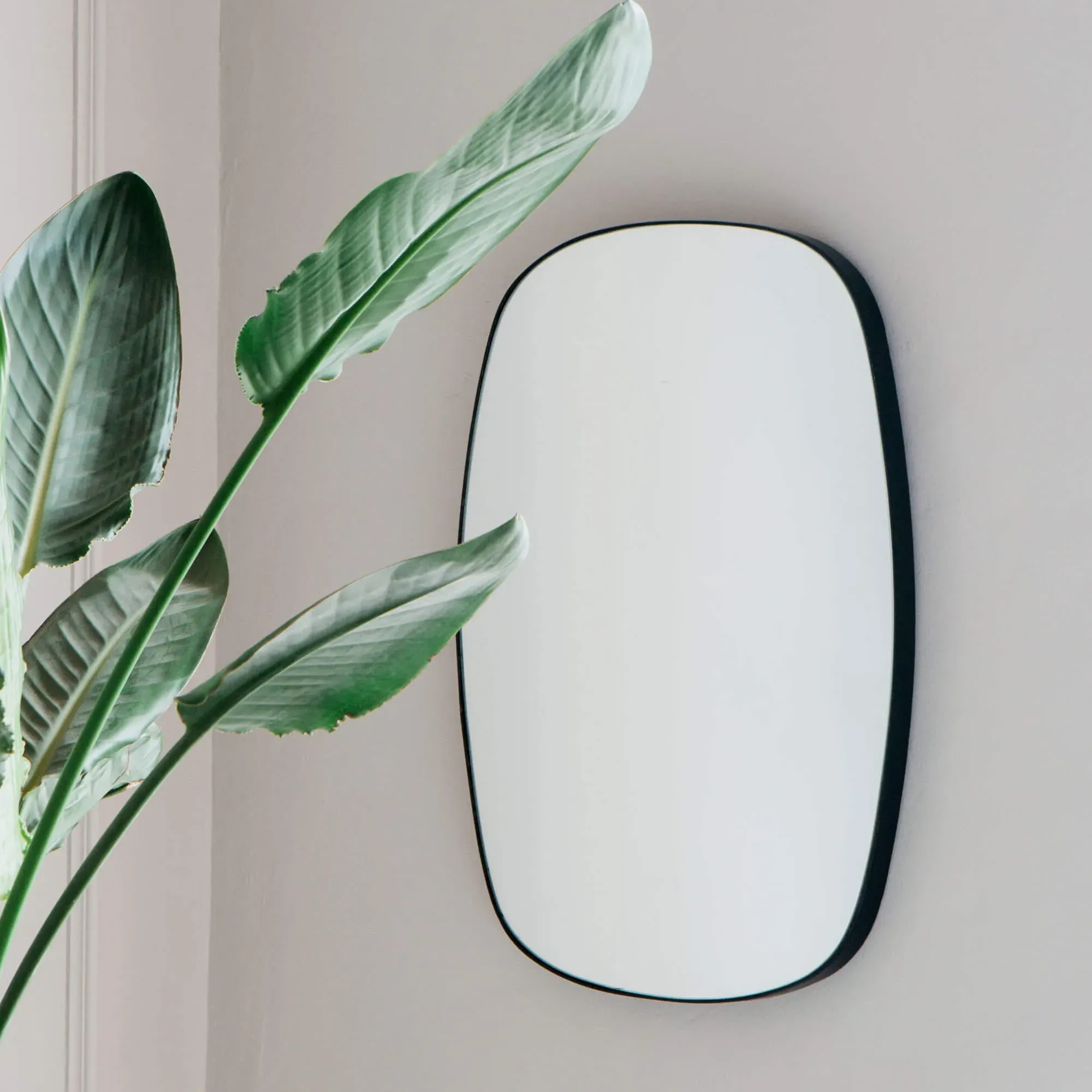 Ronnie Wide Mirror - Black, Metal image