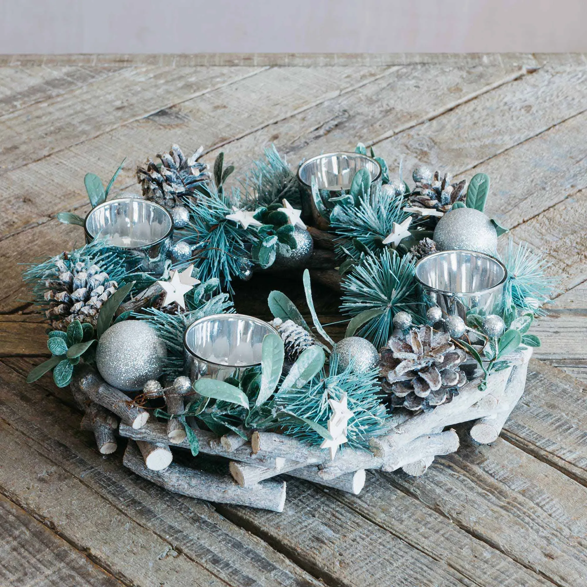Round Pinecone Candle Wreath - Silver