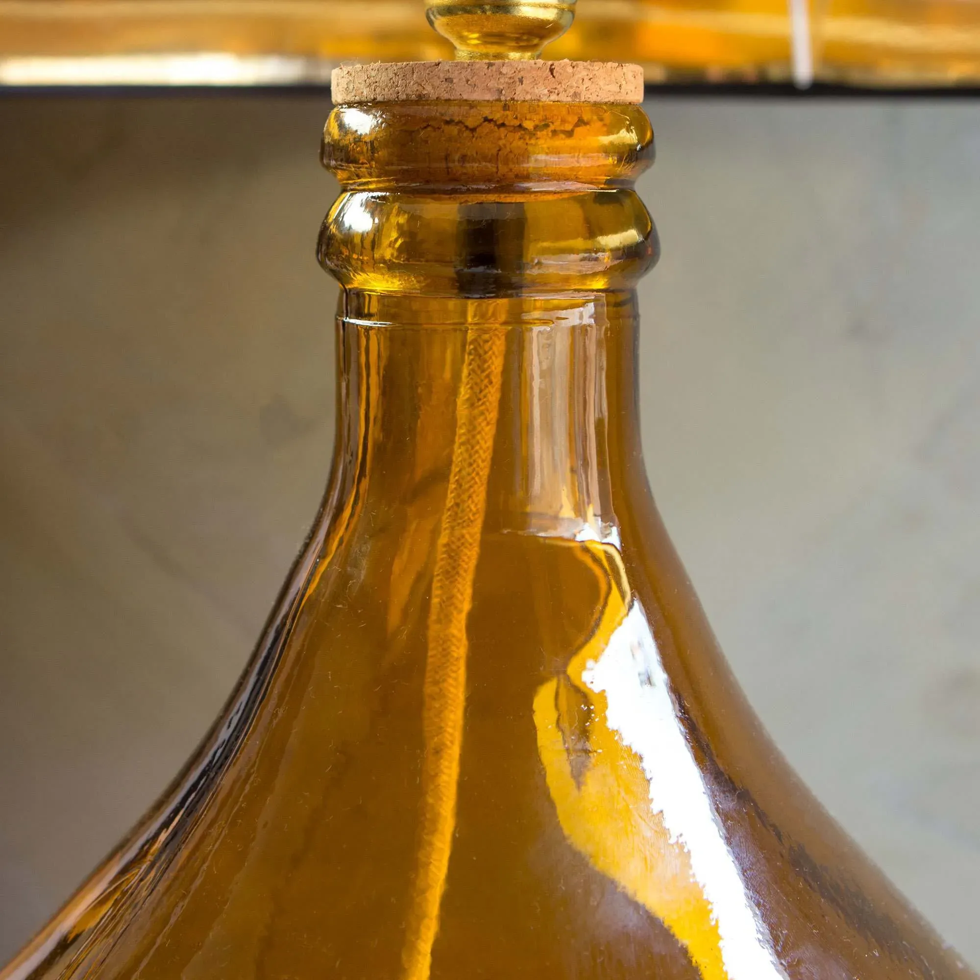 Round Table Lamp - Amber, Glass