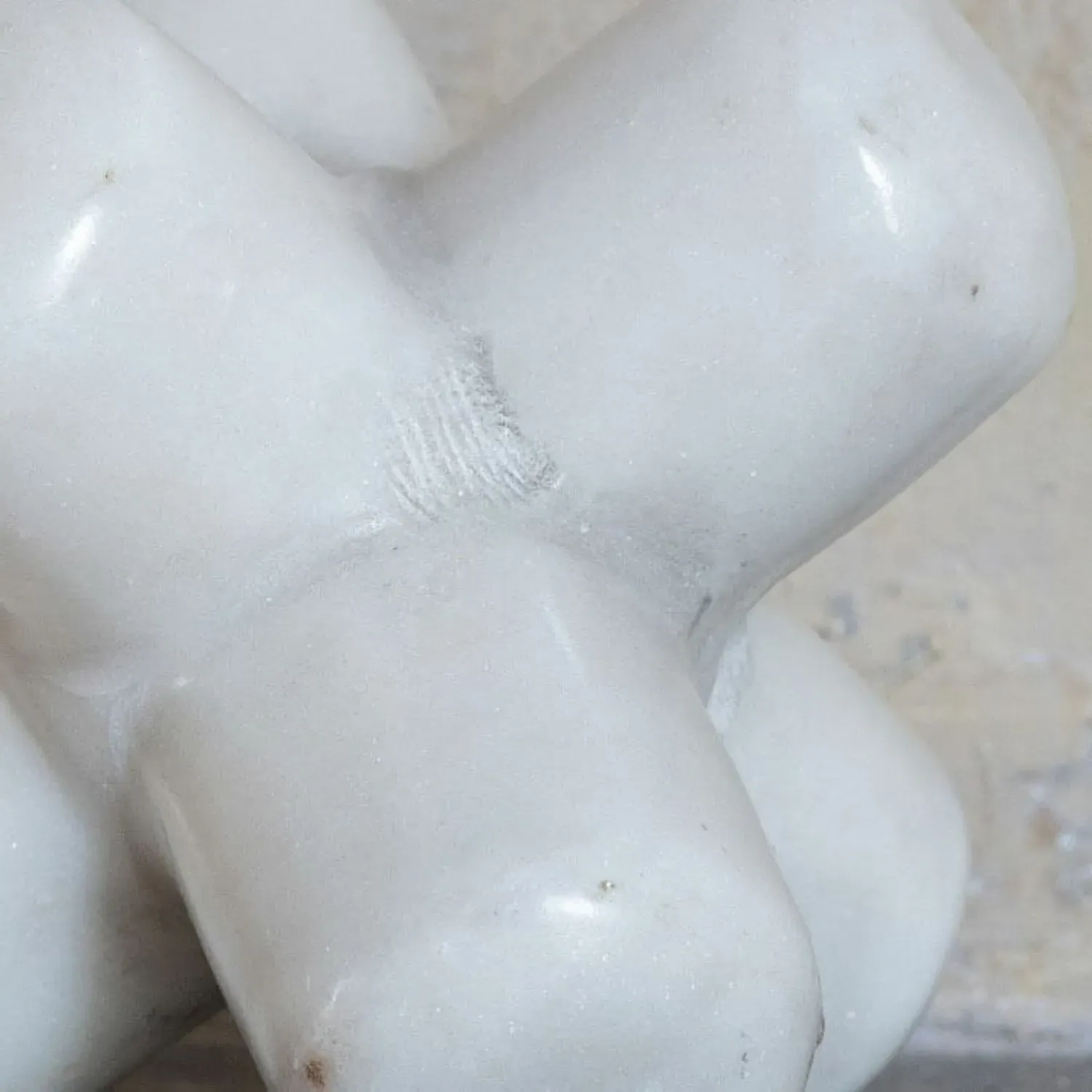 Rounded Marble Jack - White