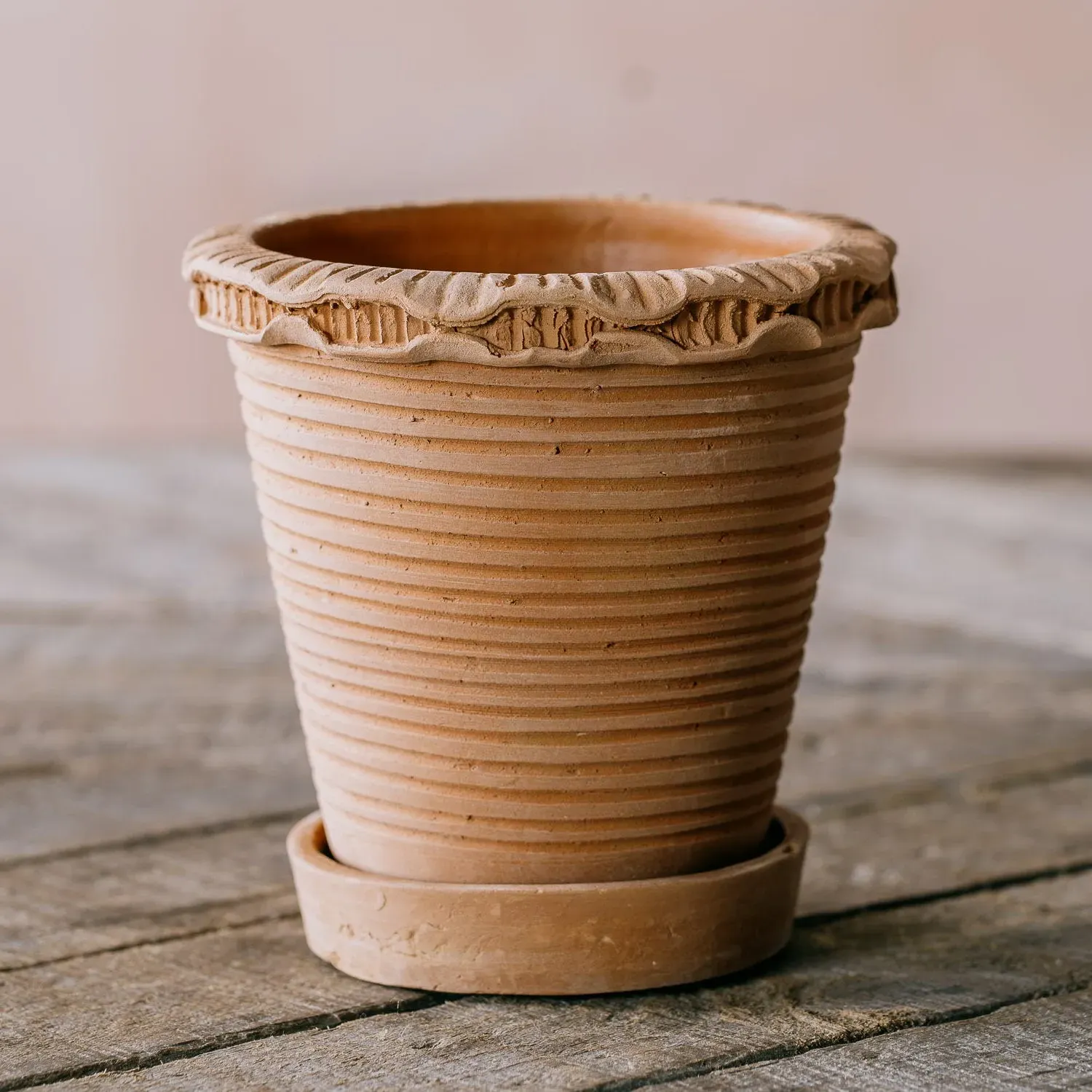 Ruffled Plant Pot with Saucer - Terracotta