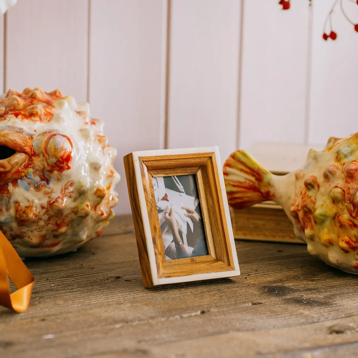 Sagwaan Wood and Bone Photo Frame 4x6 inch - Golden, Wood