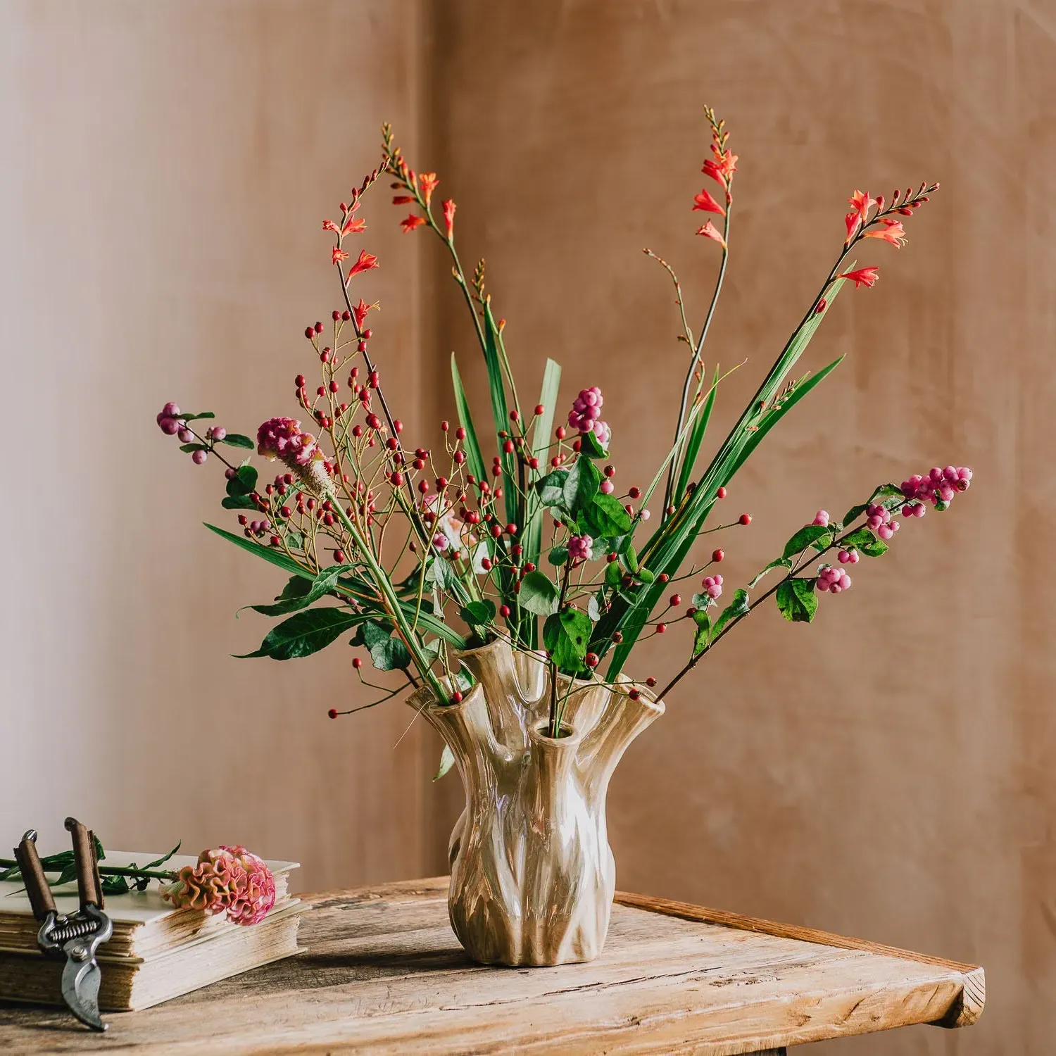 Sand Multi-Valve Vase Large - Sand, Ceramic