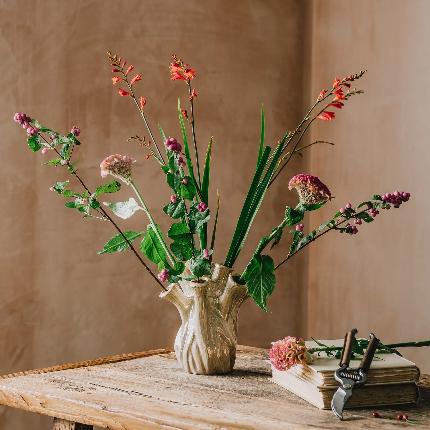 Sand Multi-Valve Vase Small - Sand, Ceramic