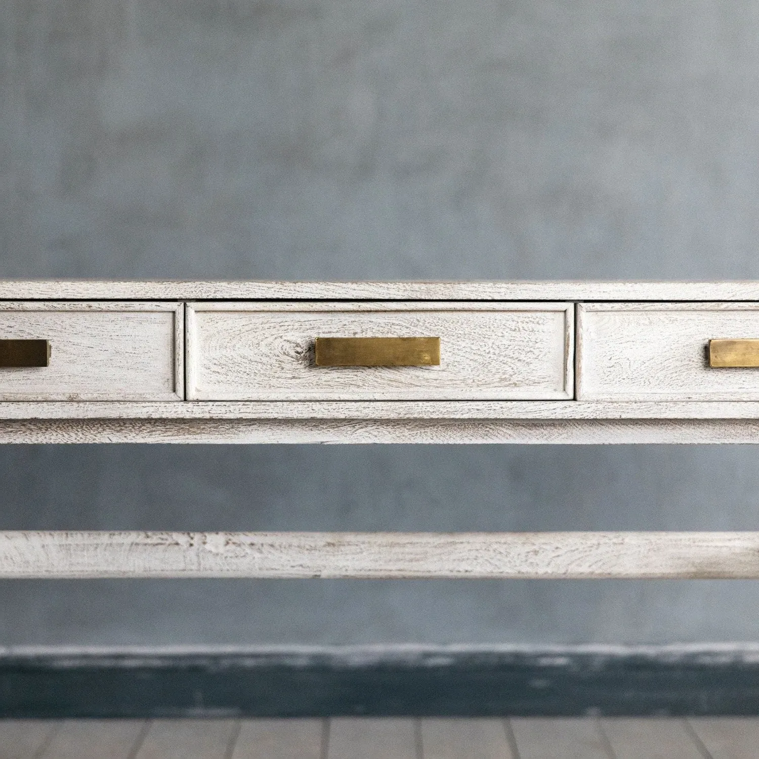 Sandblasted Nordic Desk - Mango Wood