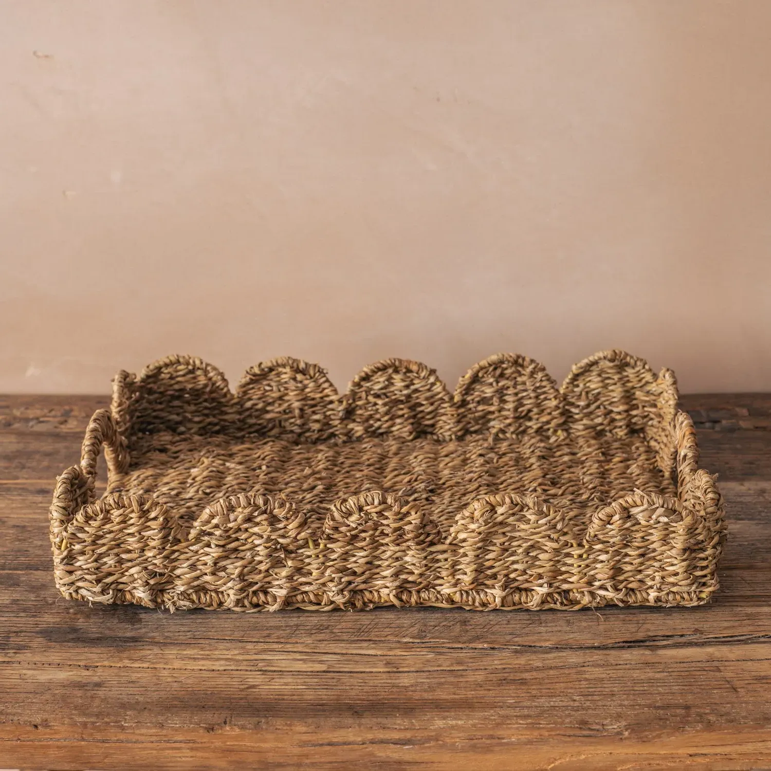 Scallop Edged Seagrass Tray - Seagrass