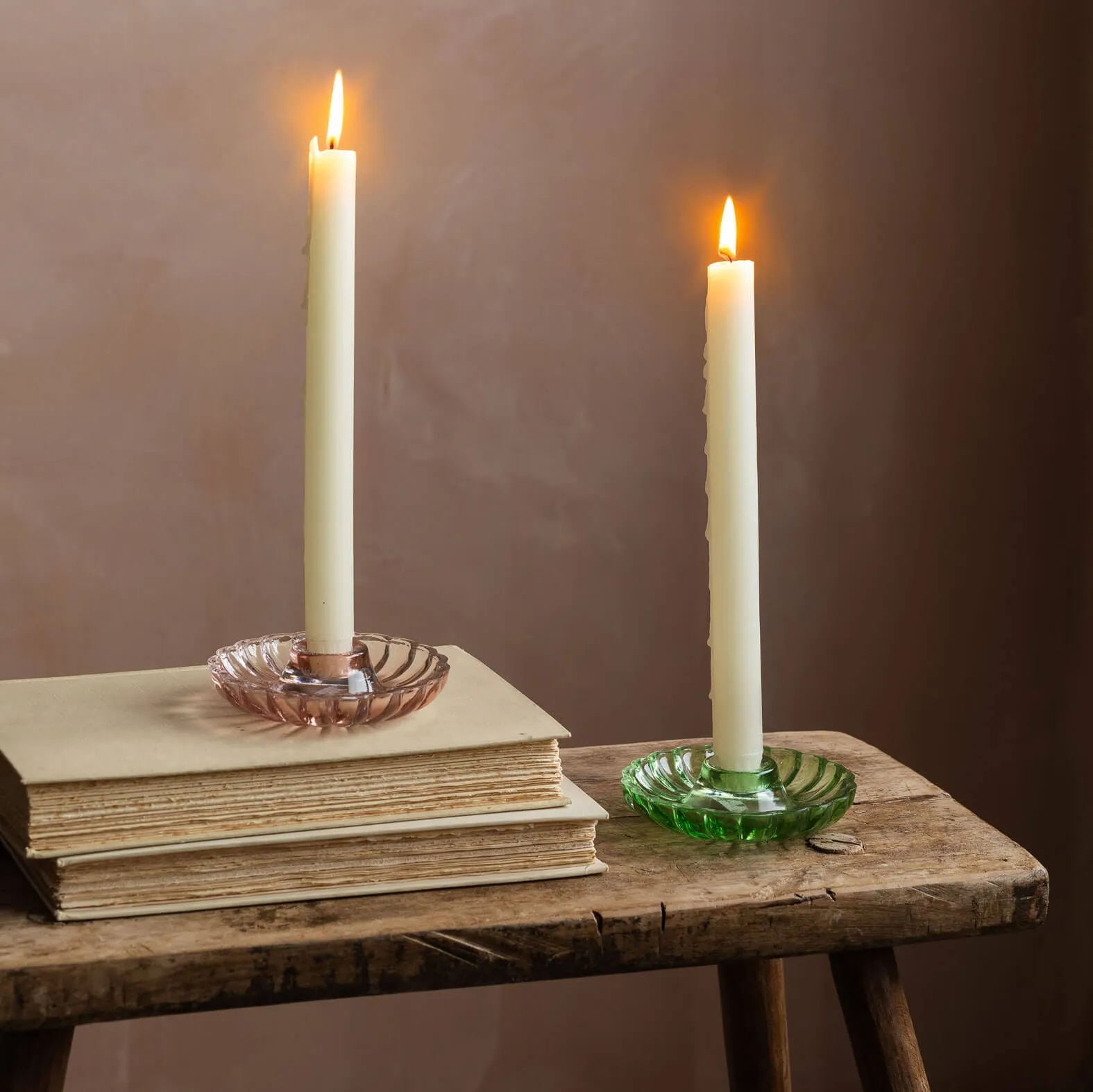 Scalloped Glass Candle Holder - Green image