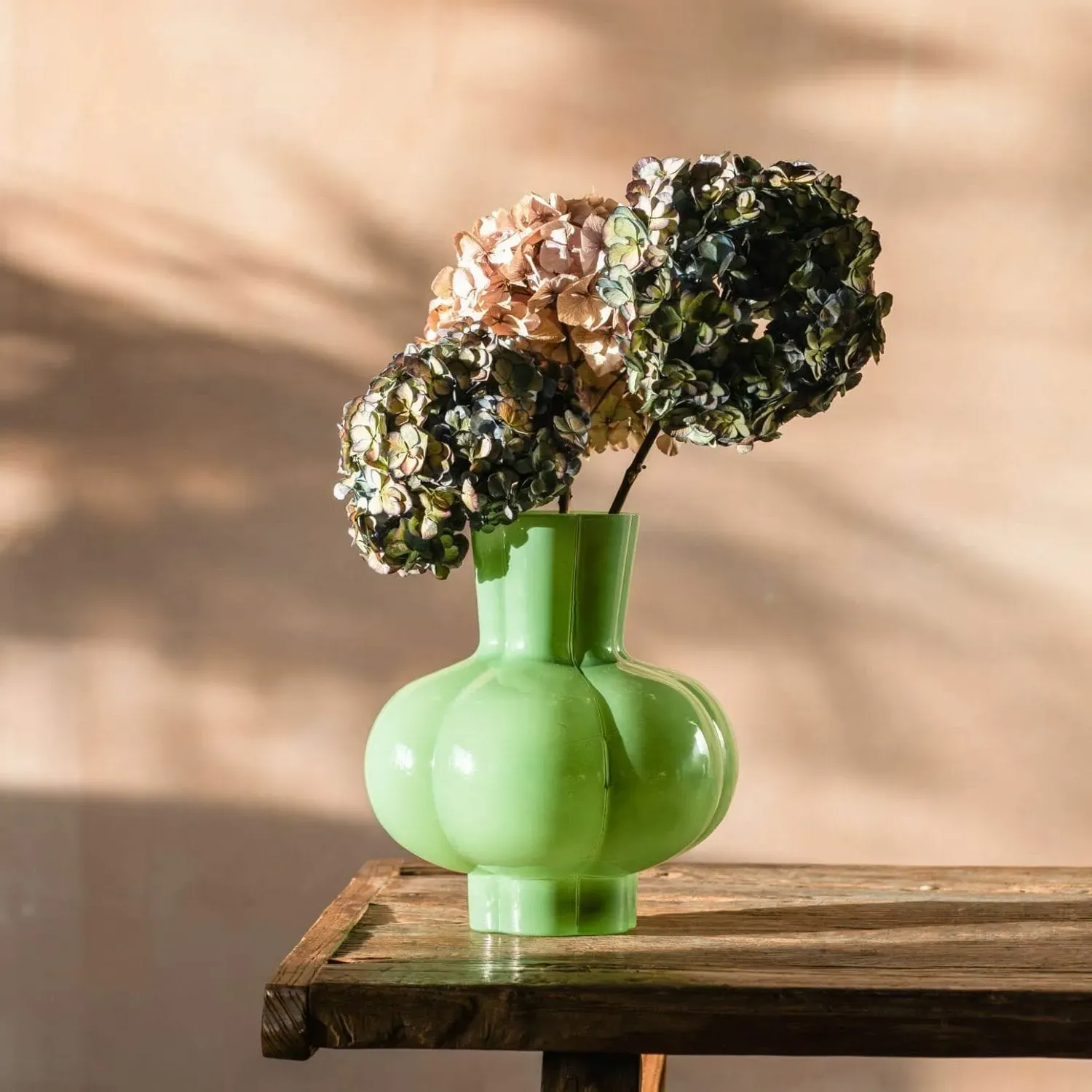 Scalloped Glass Vase - Mint Green