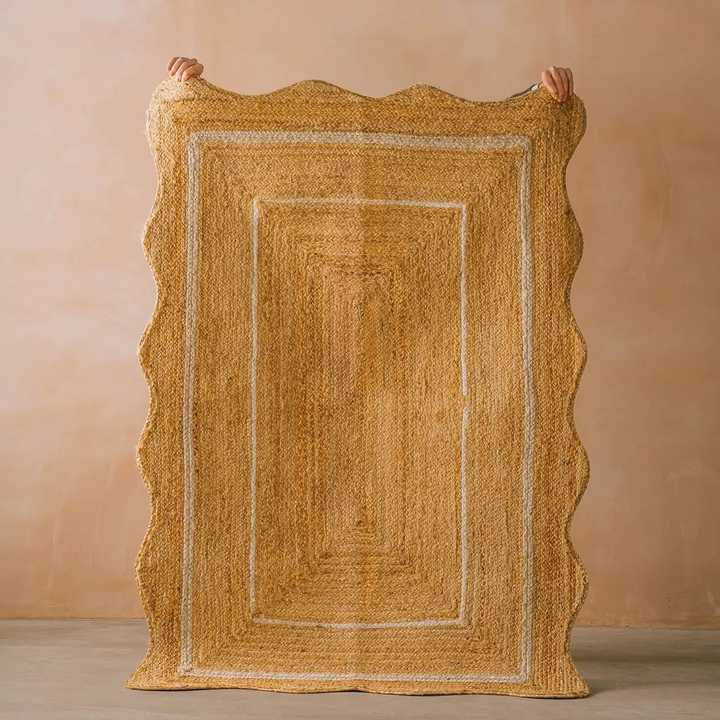 Scalloped Jute Rug - Natural, White